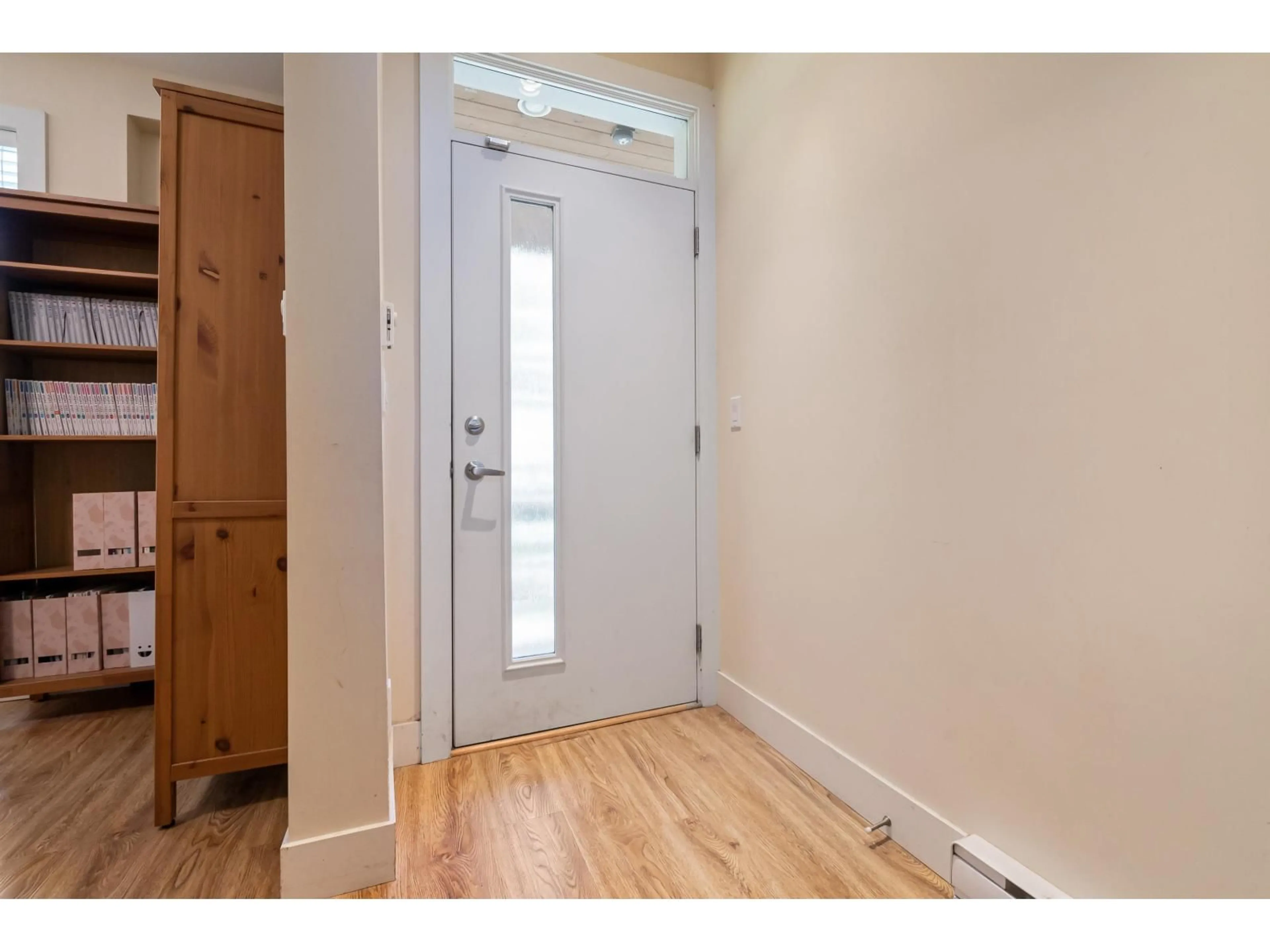 Indoor entryway for 30 - 45615 TAMIHI WAY, Chilliwack British Columbia V2R0X4