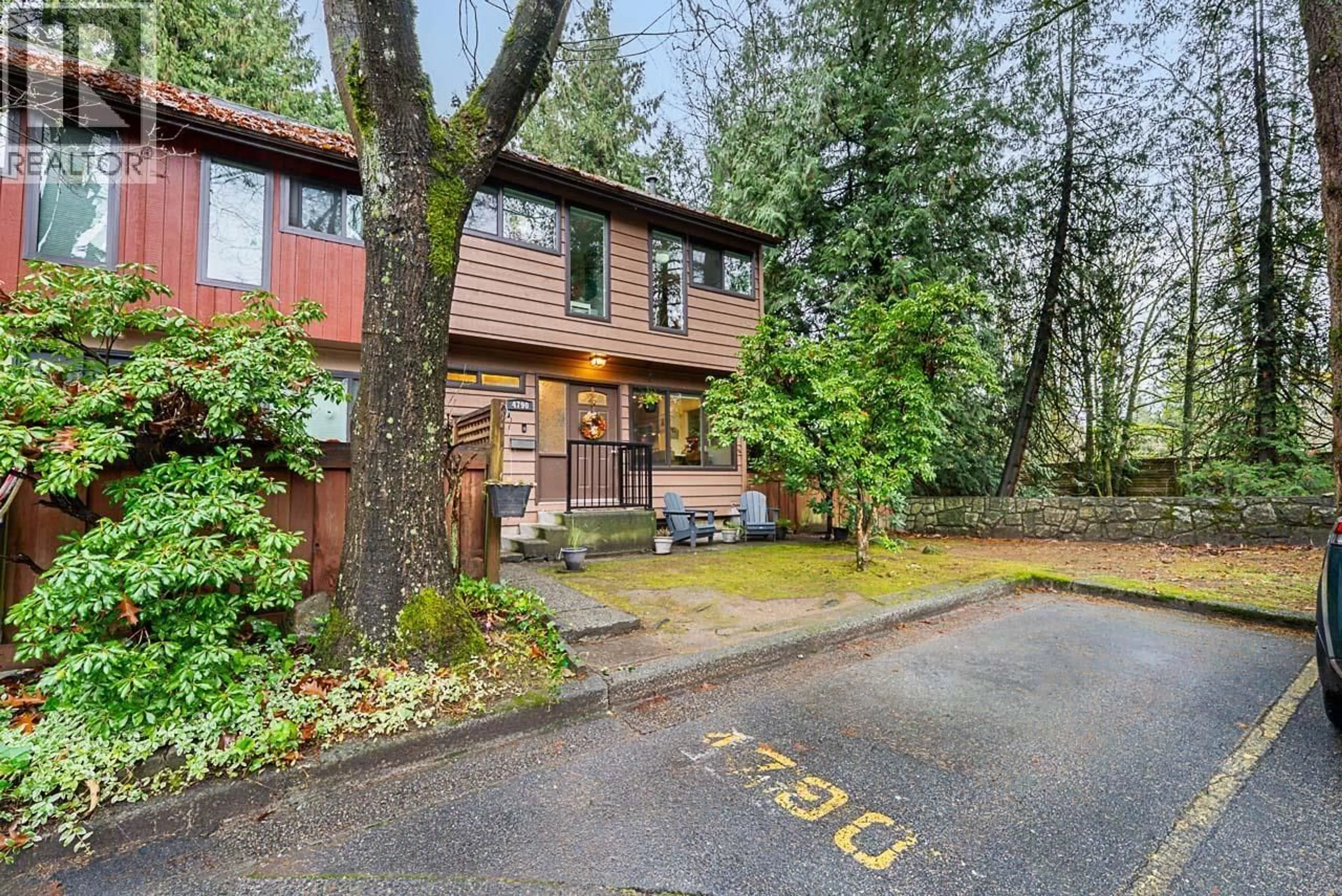 Unknown for 4790 FERNGLEN PLACE, Burnaby British Columbia V5G3W1