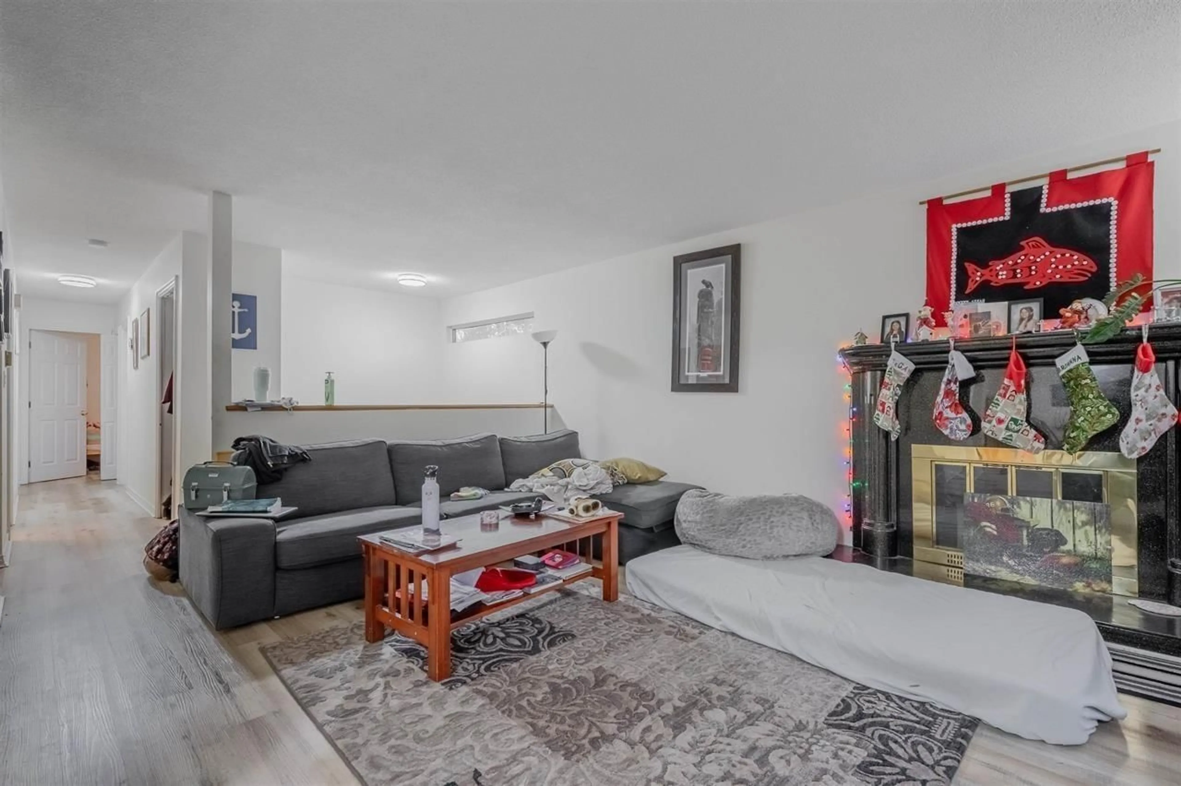 Living room with furniture, unknown for 11084 148 STREET, Surrey British Columbia V3R3Y8