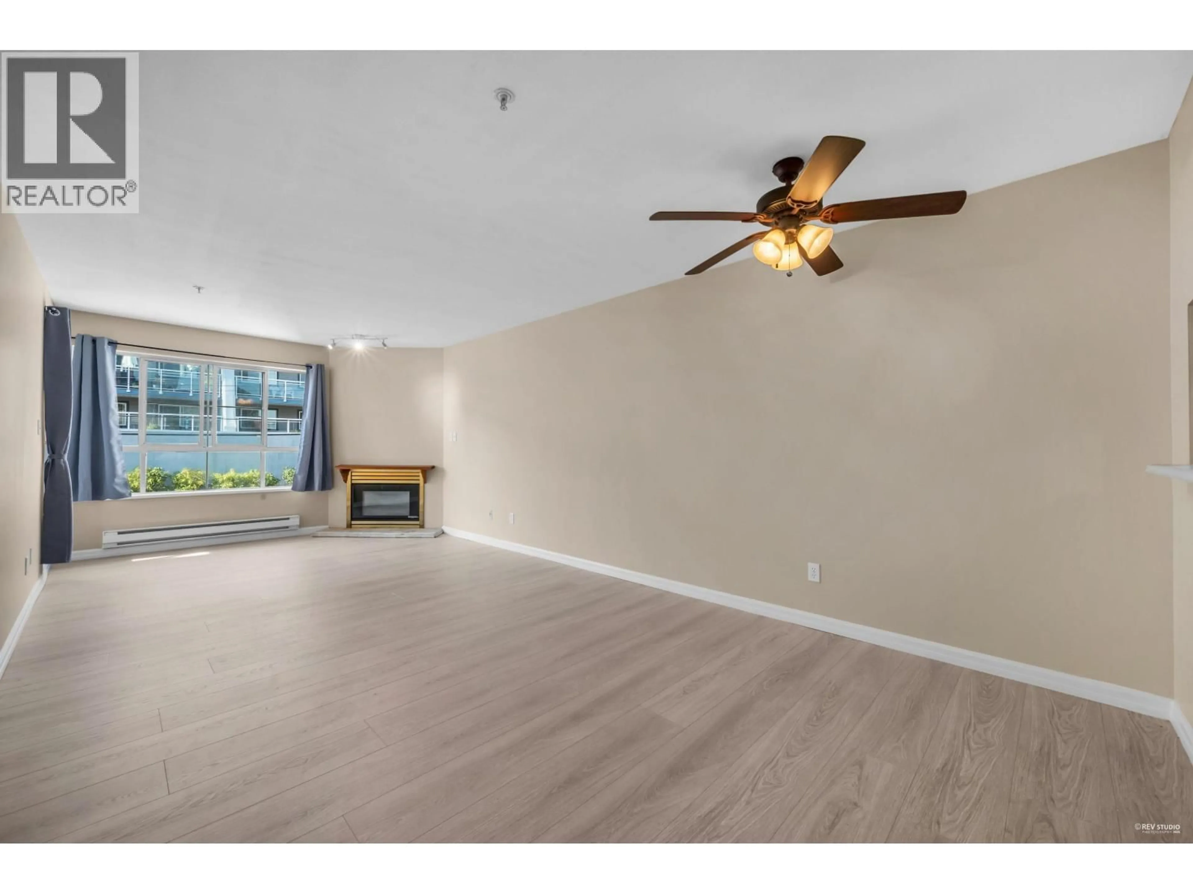 A pic of a room for 411 - 525 AGNES STREET, New Westminster British Columbia V3L1G2