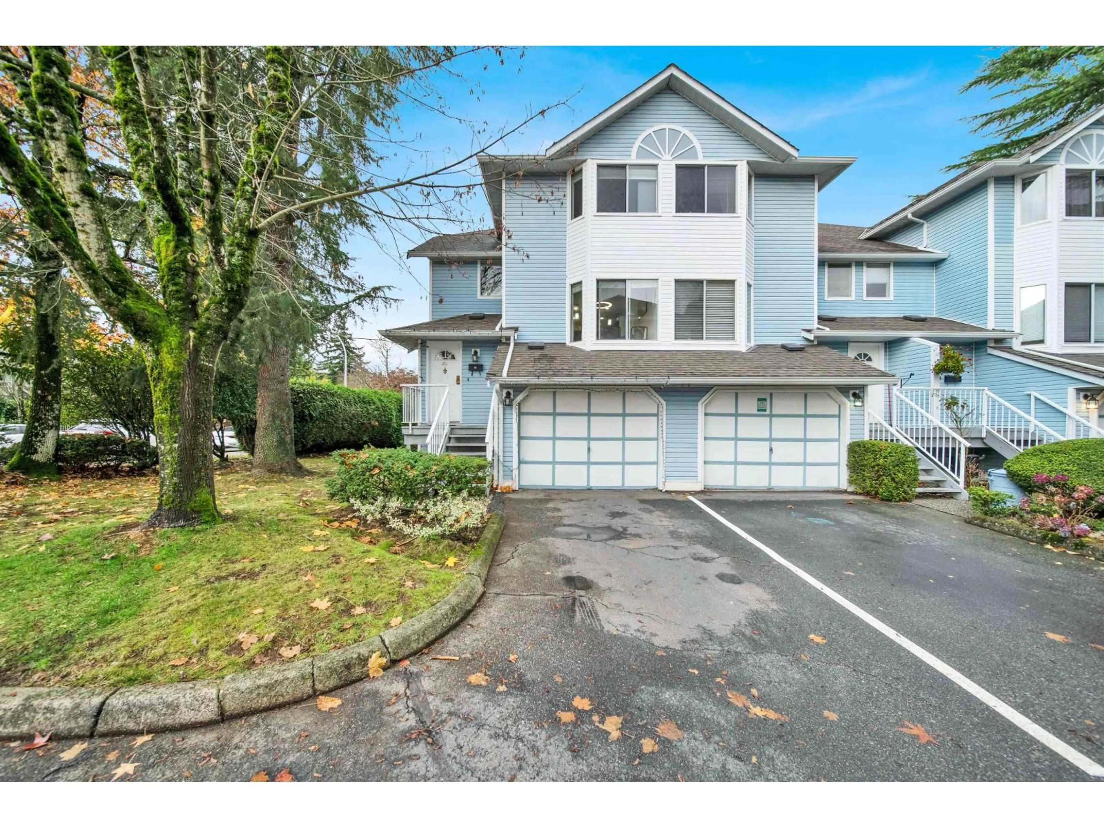 A pic from outside/outdoor area/front of a property/back of a property/a pic from drone, street for 44 - 8280 121A, Surrey British Columbia V3W0G8