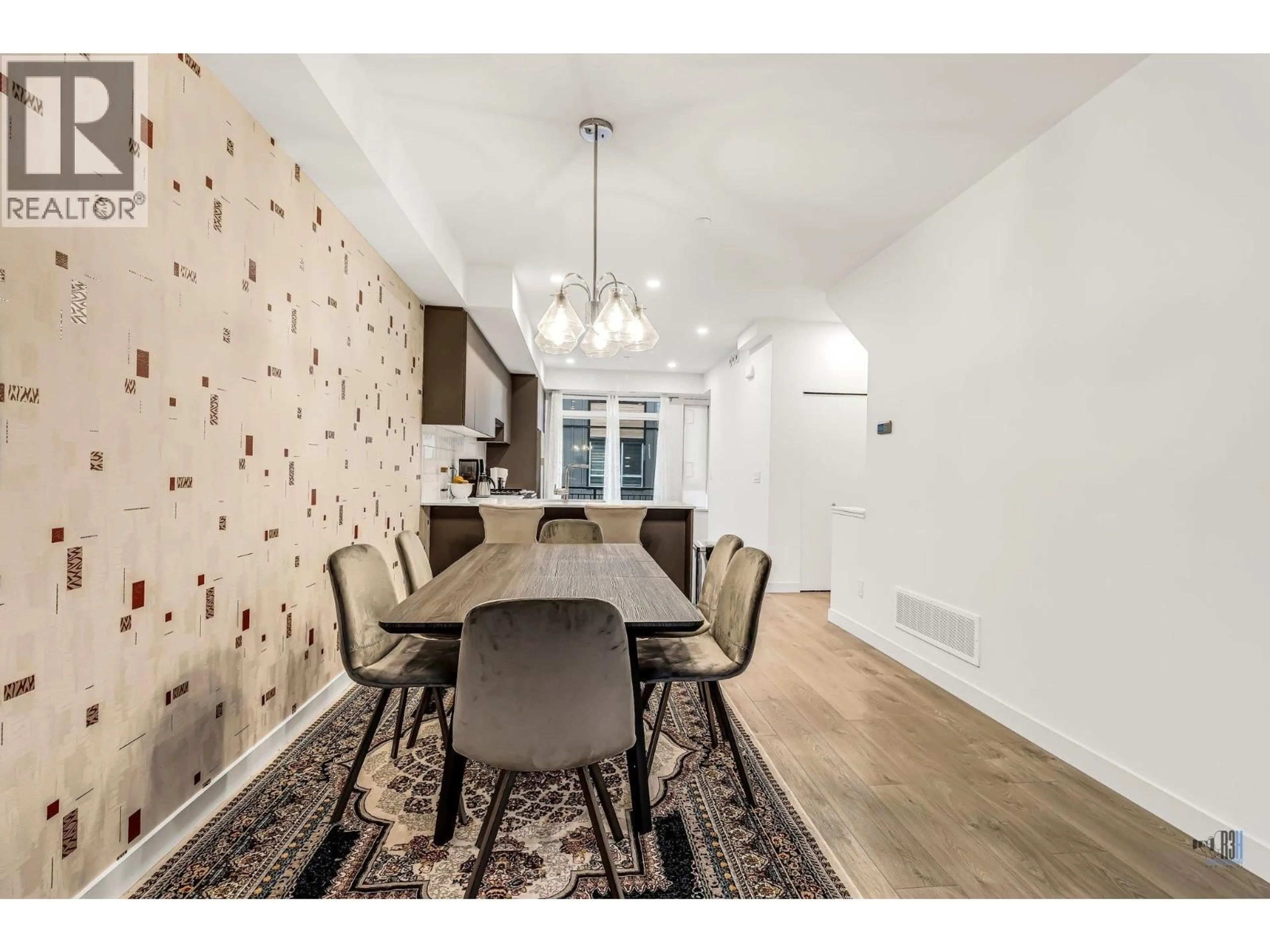 Dining room, wood/laminate floor for 18 - 4408 CORMORANT WAY, Tsawwassen British Columbia V4M0E9