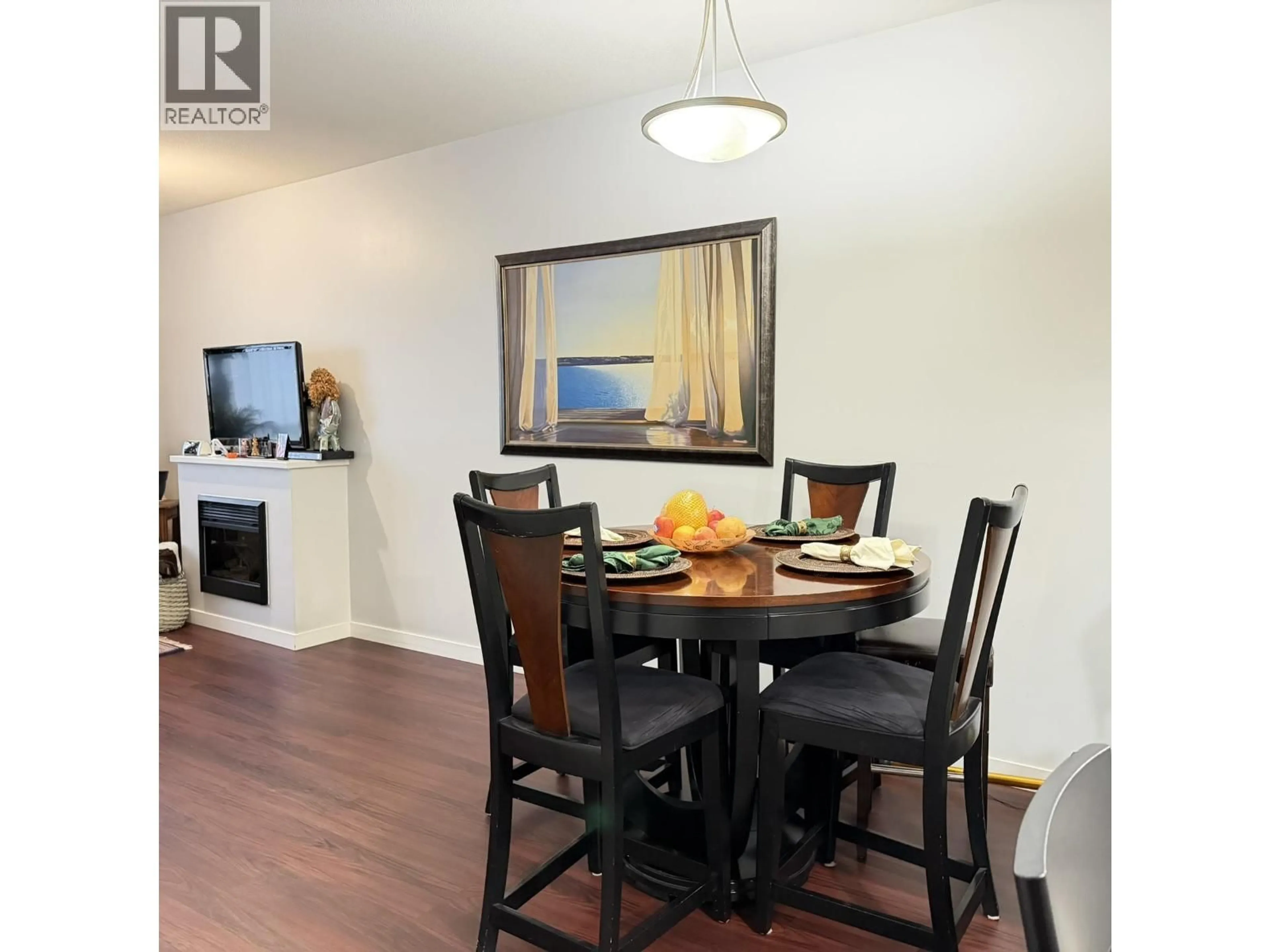 Dining room, wood/laminate floor for 307 - 14 ROYAL AVENUE, New Westminster British Columbia V3L5W5