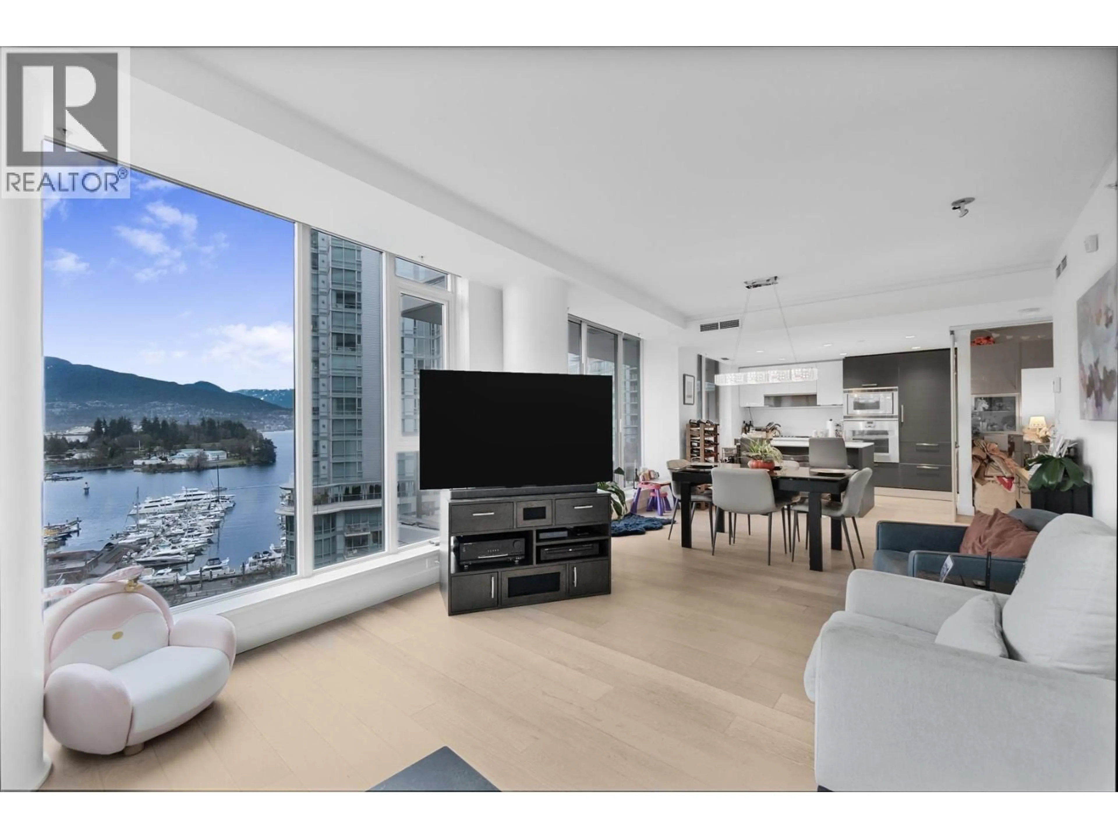 Living room with furniture, unknown for 1201 - 1499 PENDER STREET, Vancouver British Columbia V6G0A7