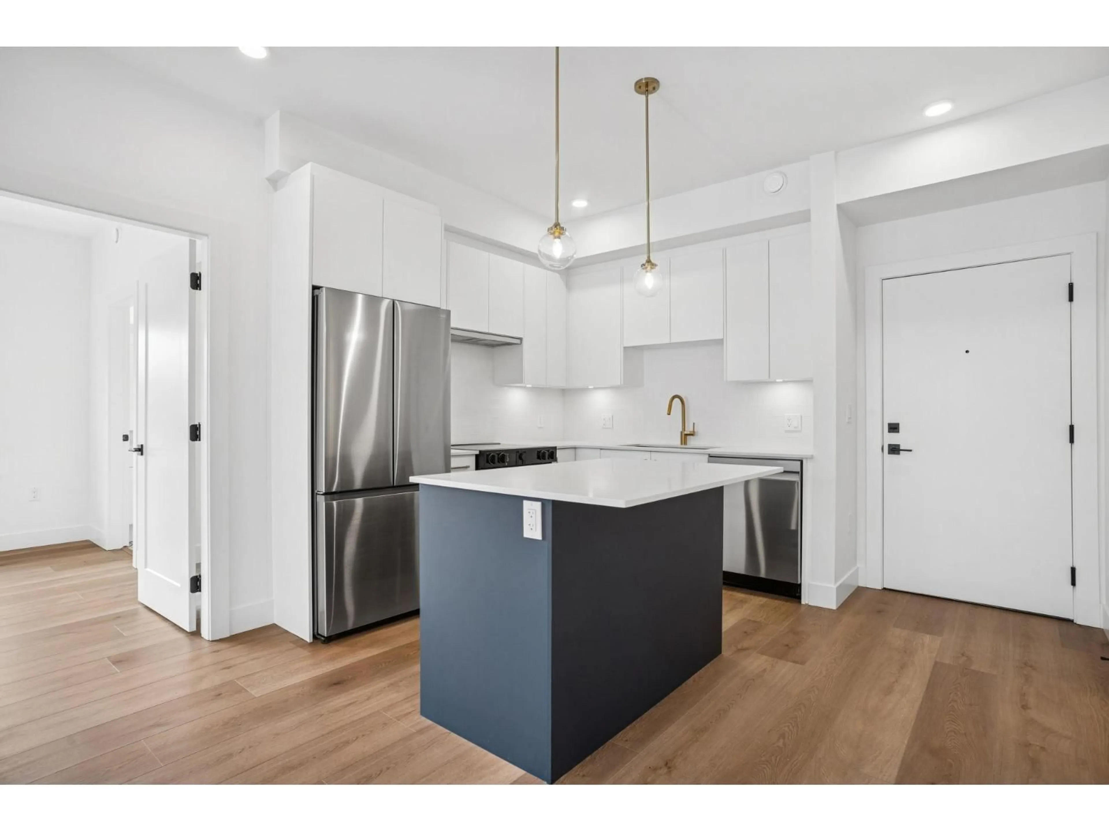 Open concept kitchen, unknown for 205 - 20286 72B, Langley British Columbia V2Y1T2