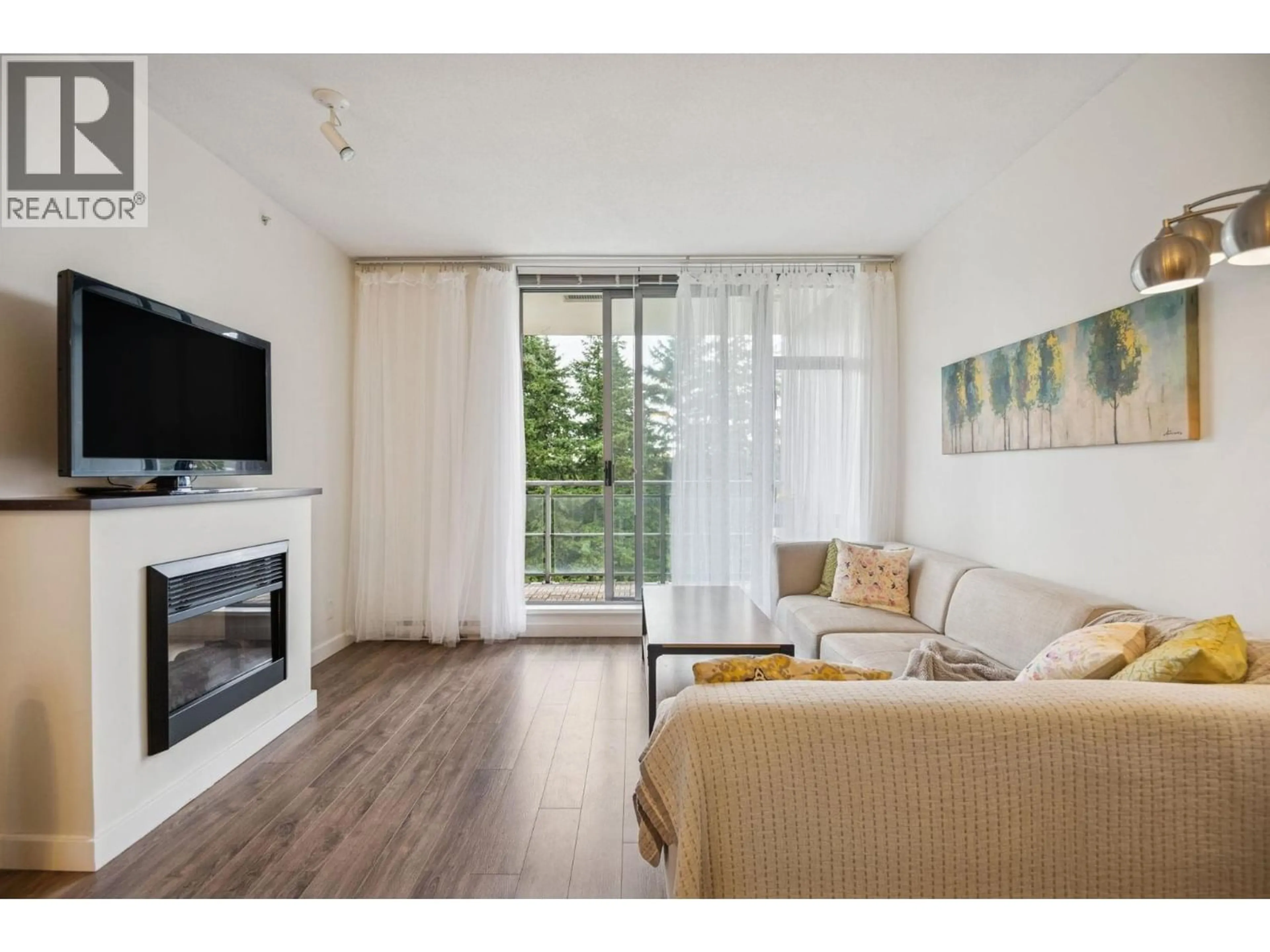 Living room with furniture, wood/laminate floor for 1407 - 280 ROSS DRIVE, New Westminster British Columbia V3L0C2