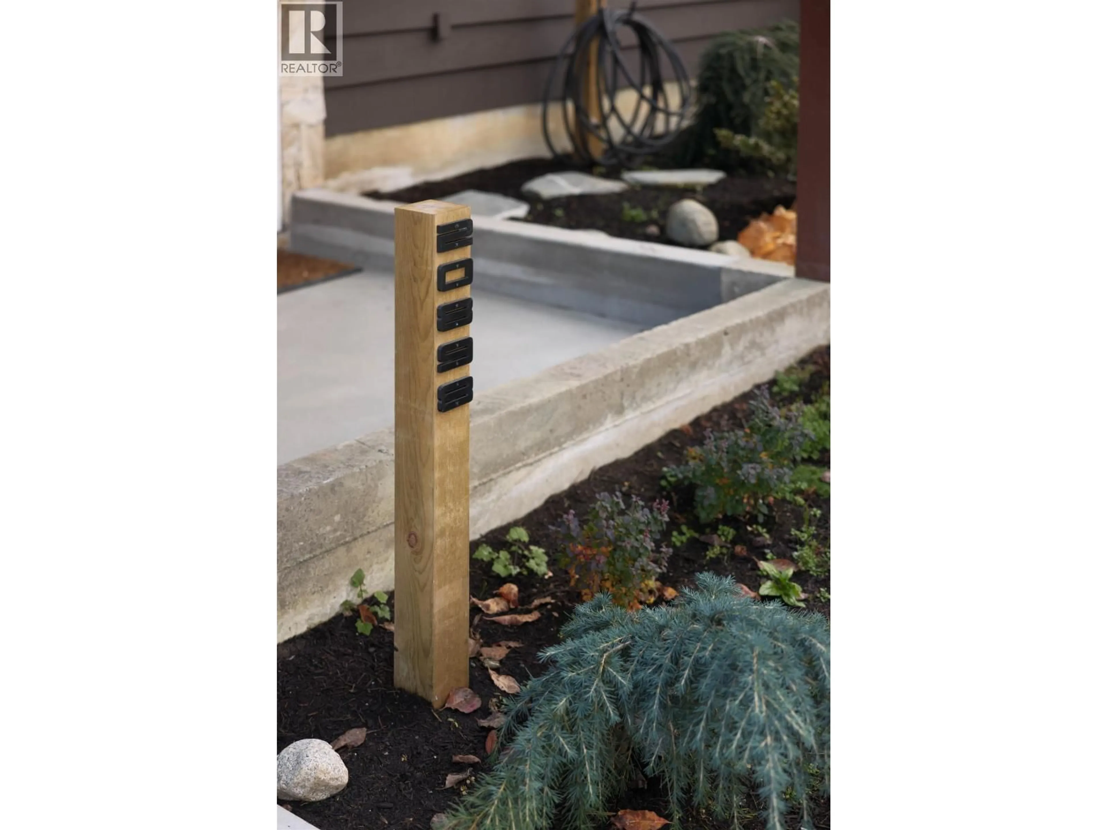 Patio, street for 20898 125 AVENUE, Maple Ridge British Columbia V4R2M7