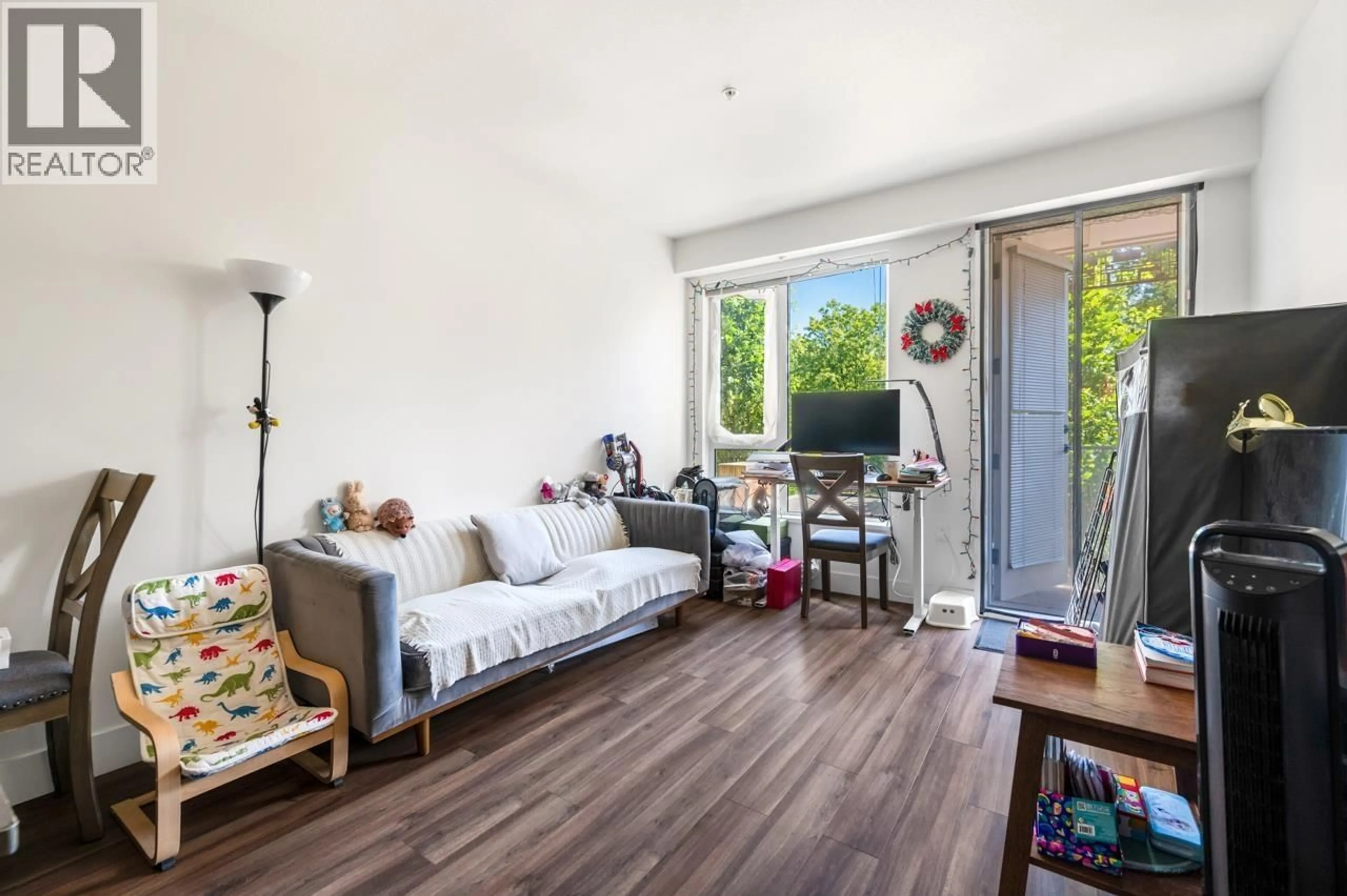 A pic of a room for 205 - 6933 CAMBIE STREET, Vancouver British Columbia V6P0J1