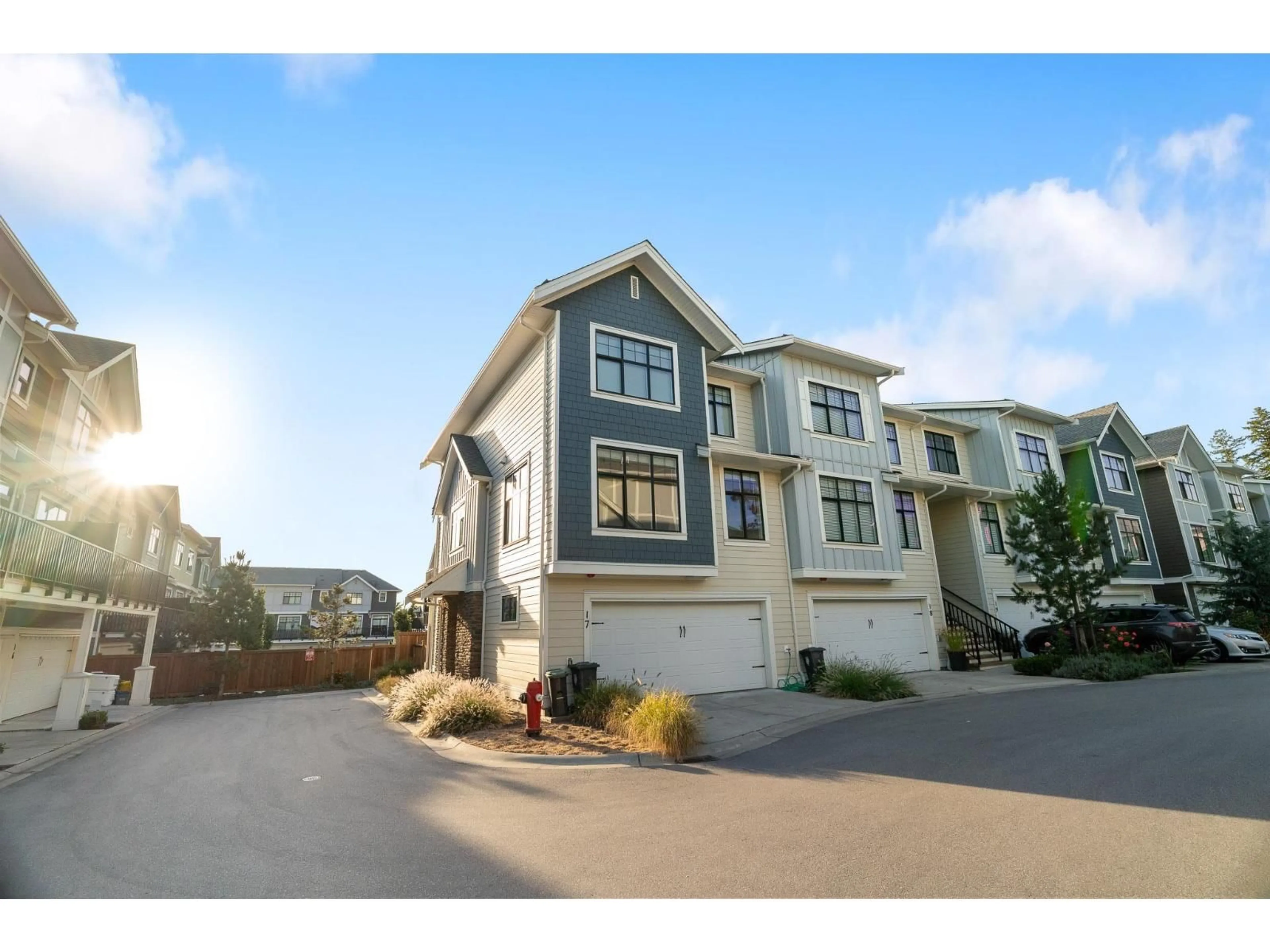 Unknown for 17 - 20327 72B AVENUE, Langley British Columbia V2Y4J6