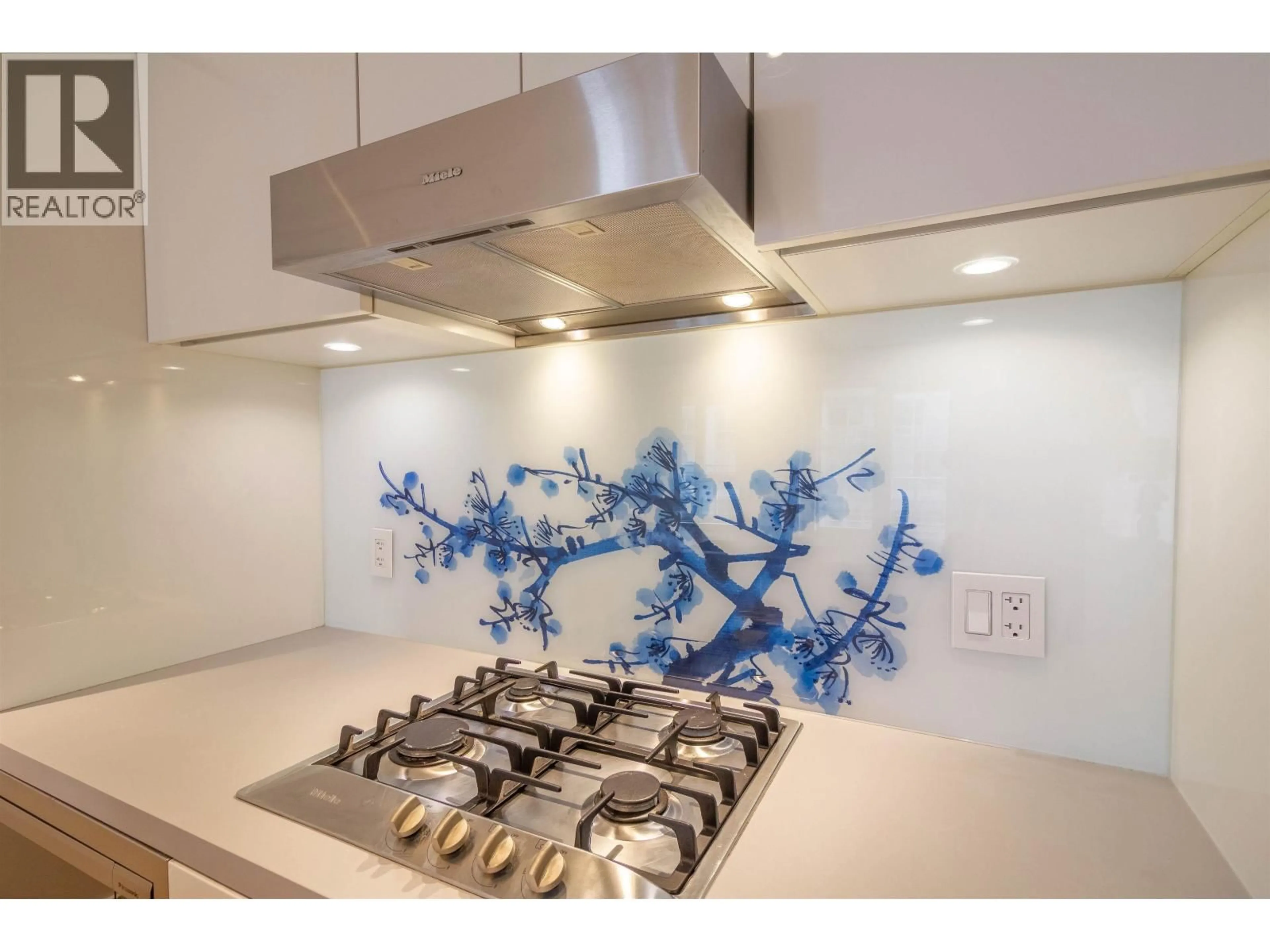 Contemporary kitchen, ceramic/tile floor for 1810 - 188 KEEFER STREET, Vancouver British Columbia V6A0E3