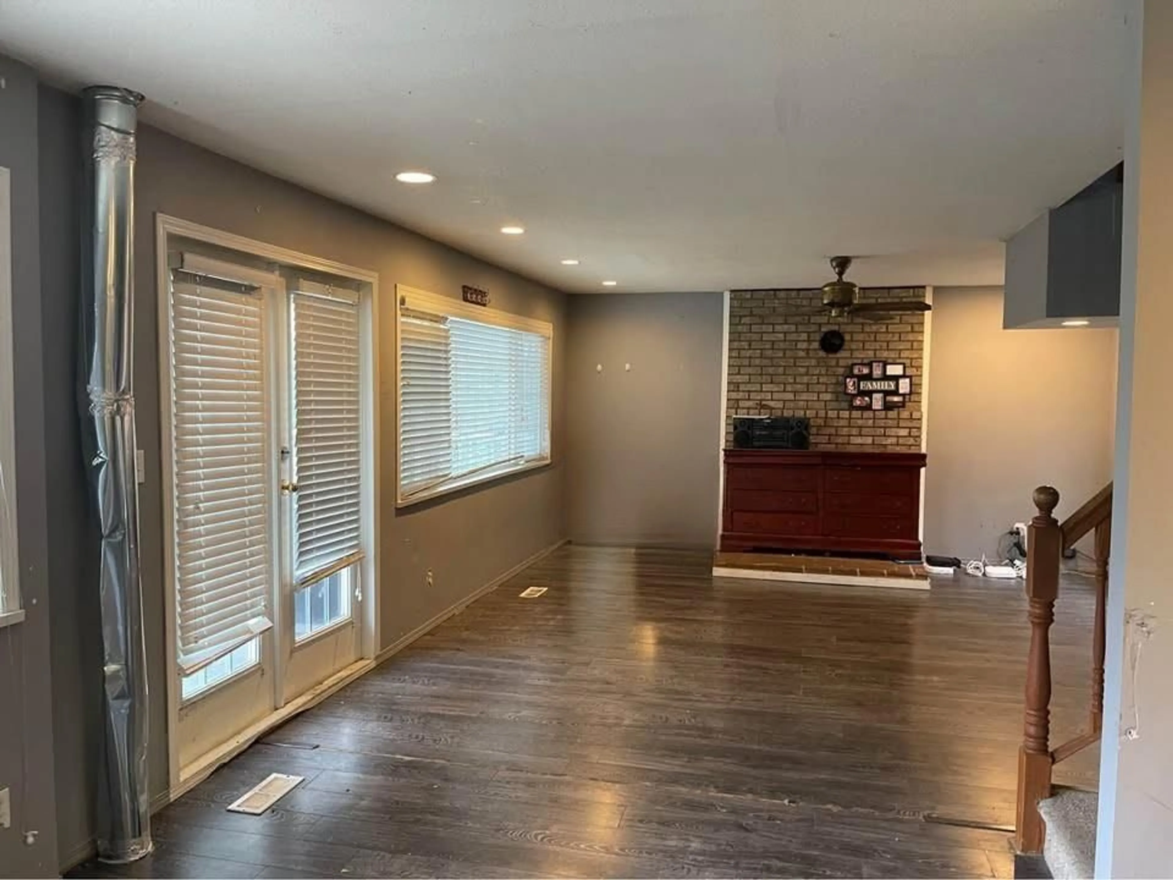 A pic of a room for 12129 100 AVENUE, Surrey British Columbia V3V2W7