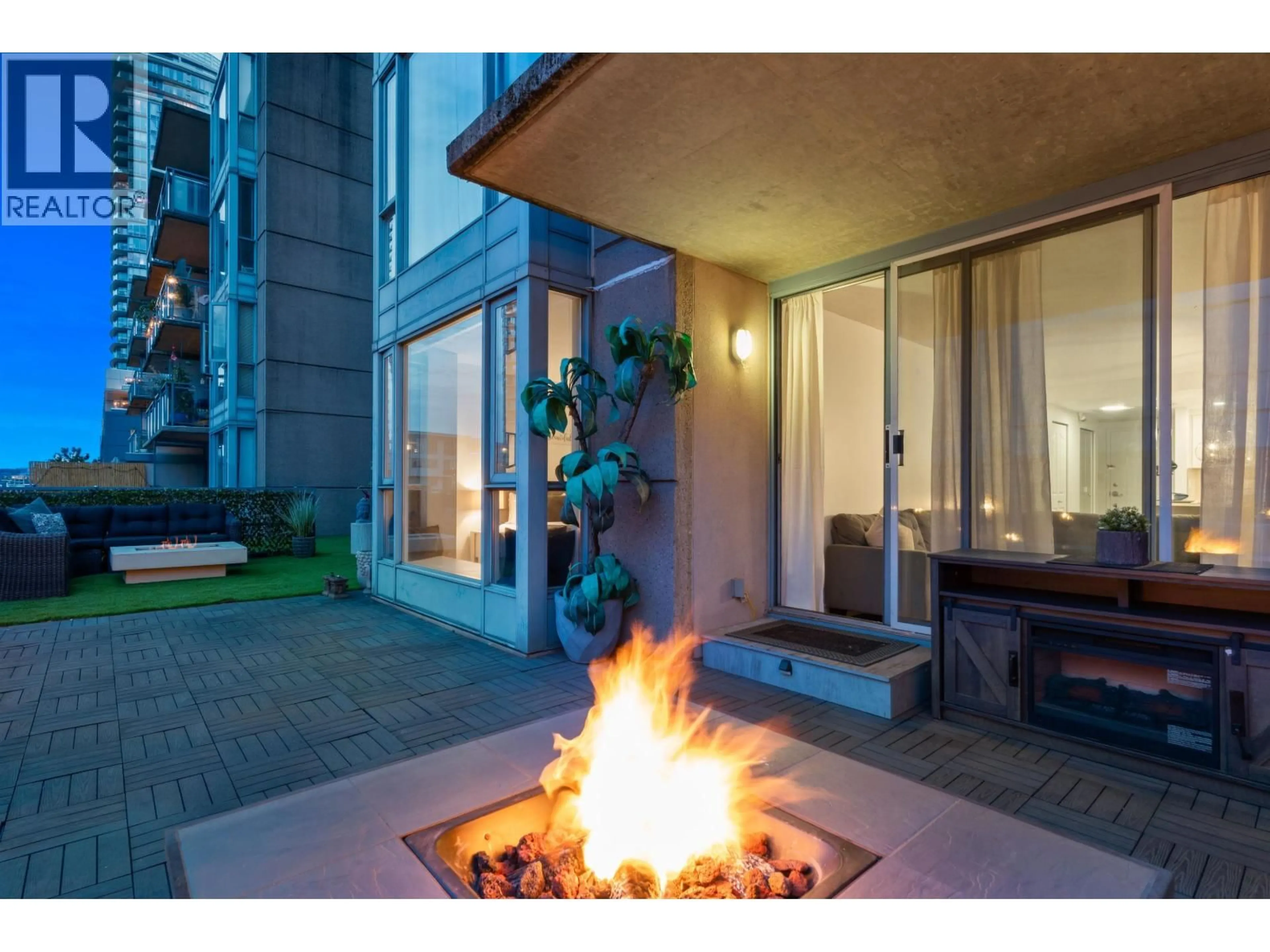 Patio, street for 312 - 555 ABBOTT STREET STREET, Vancouver British Columbia V6B6B8