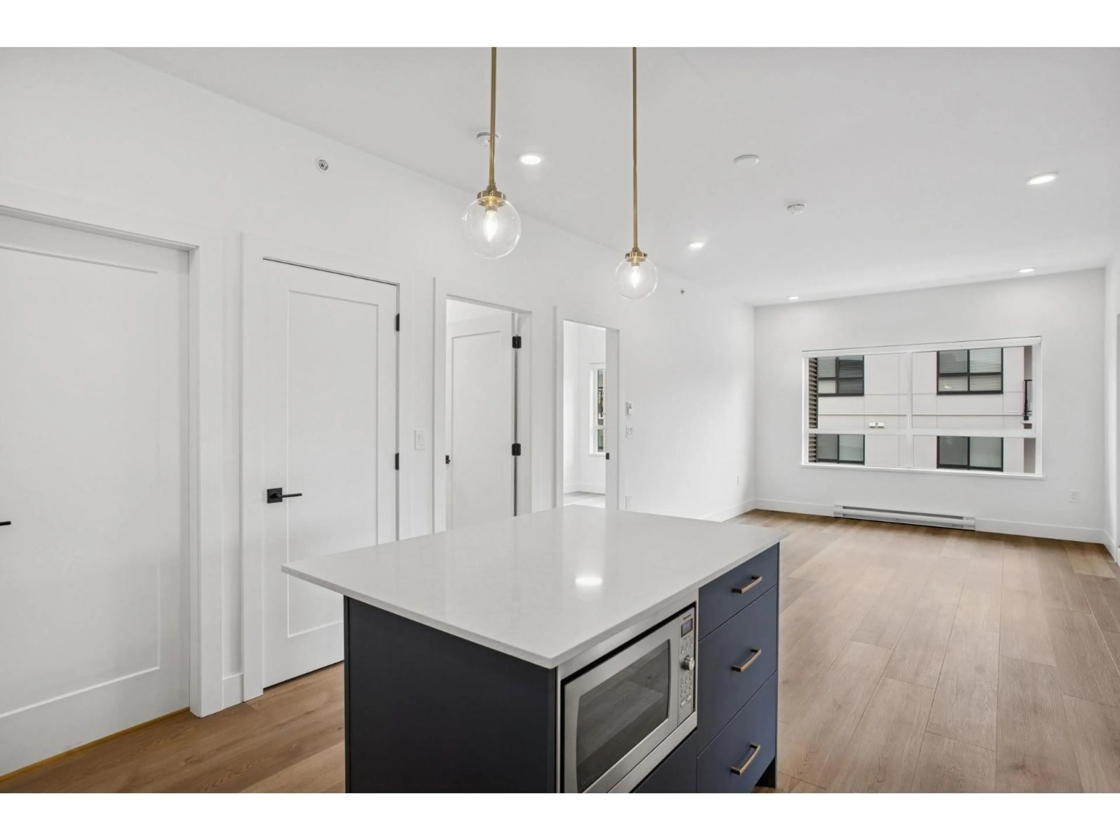 Open concept kitchen, unknown for 408 - 20286 72B, Langley British Columbia V2Y1T2