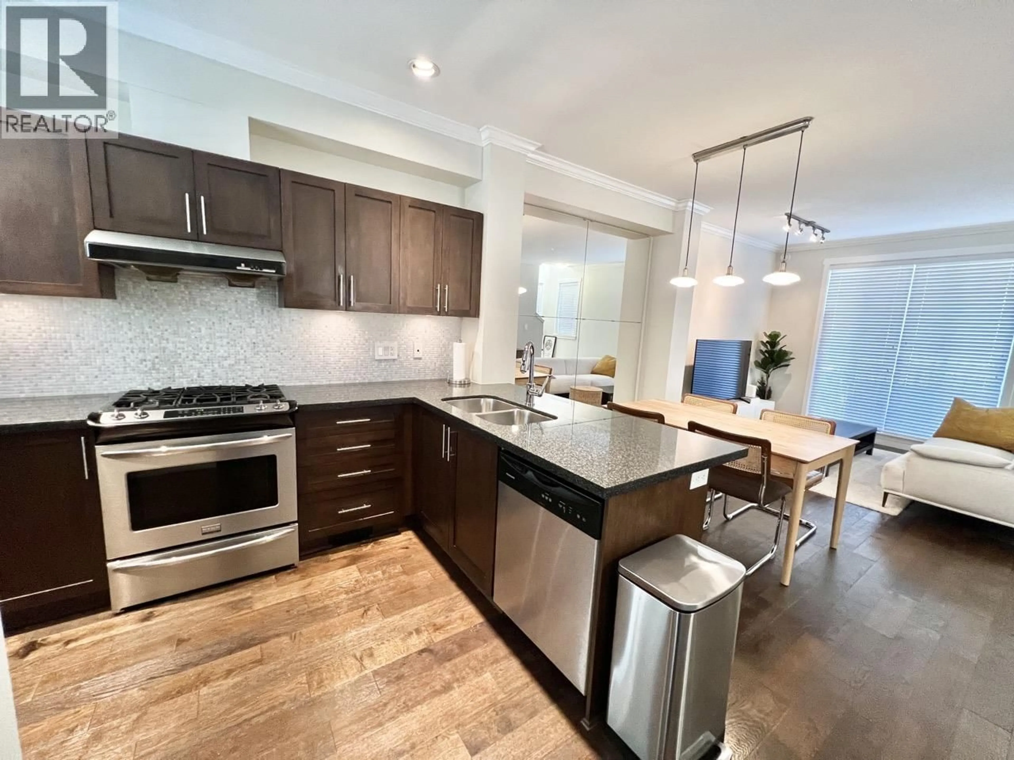 Open concept kitchen, unknown for 10 - 9580 ALBERTA ROAD, Richmond British Columbia V6Y1T6