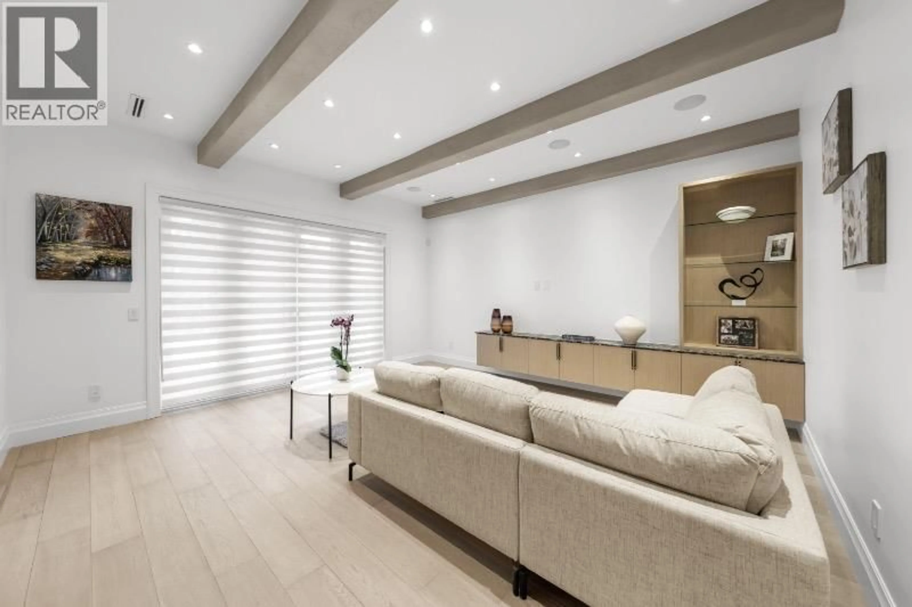 Living room with furniture, unknown for 6559 AZURE ROAD, Richmond British Columbia V7C2S1