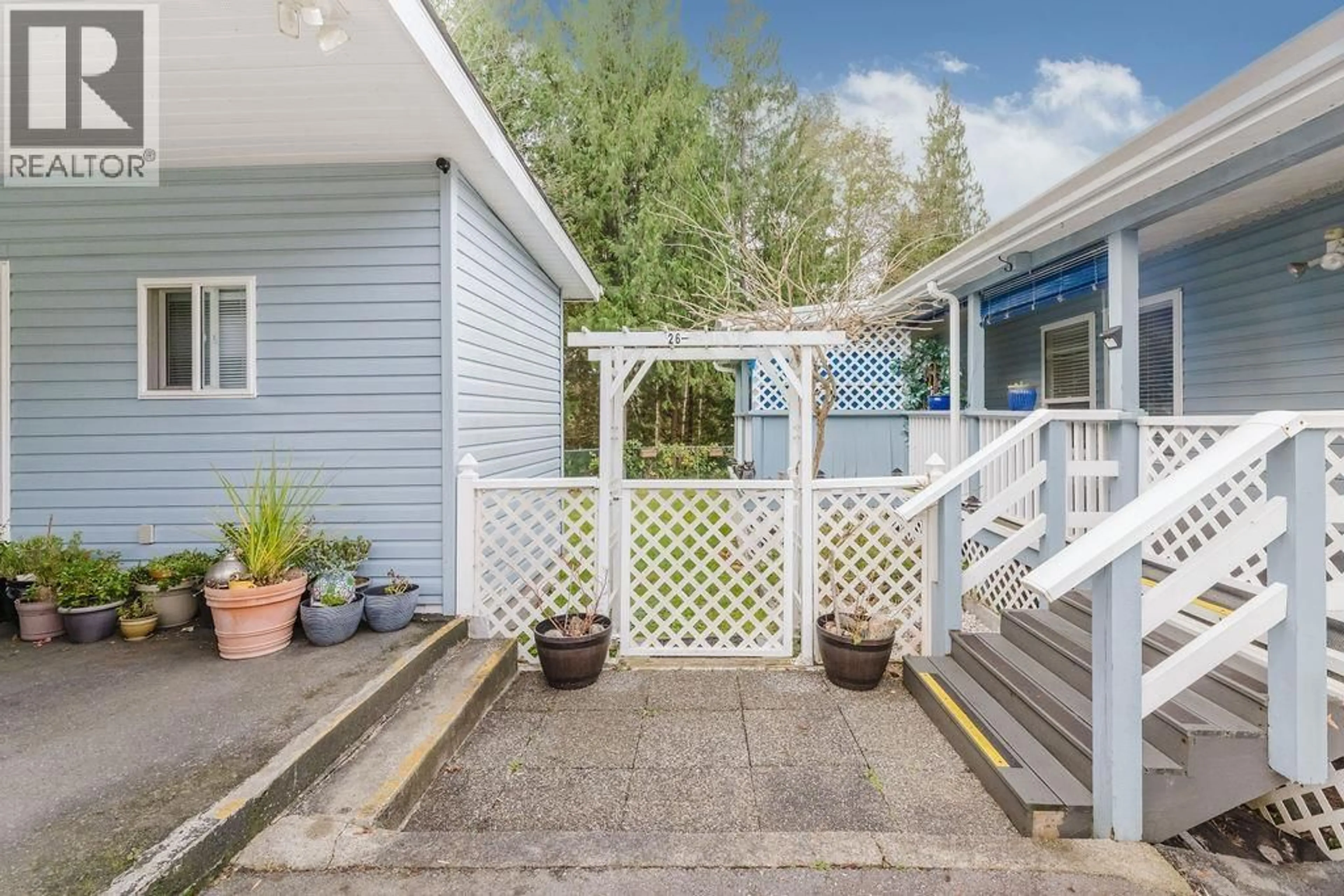Patio, street for 26 - 1123 FLUME ROAD, Roberts Creek British Columbia V0N2W2