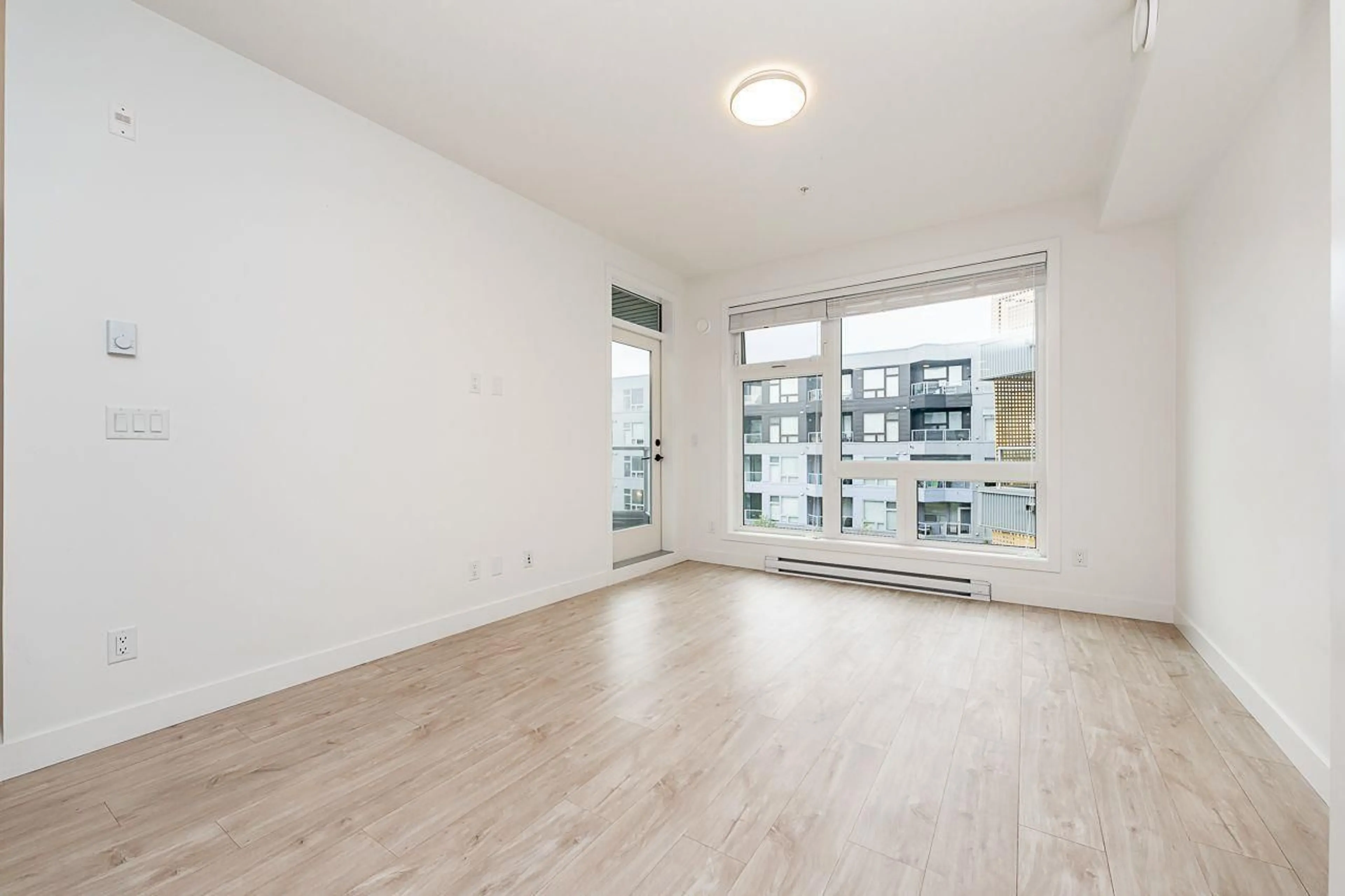 A pic of a room for 512 - 32838 LANDEAU PLACE, Abbotsford British Columbia V2S0M6