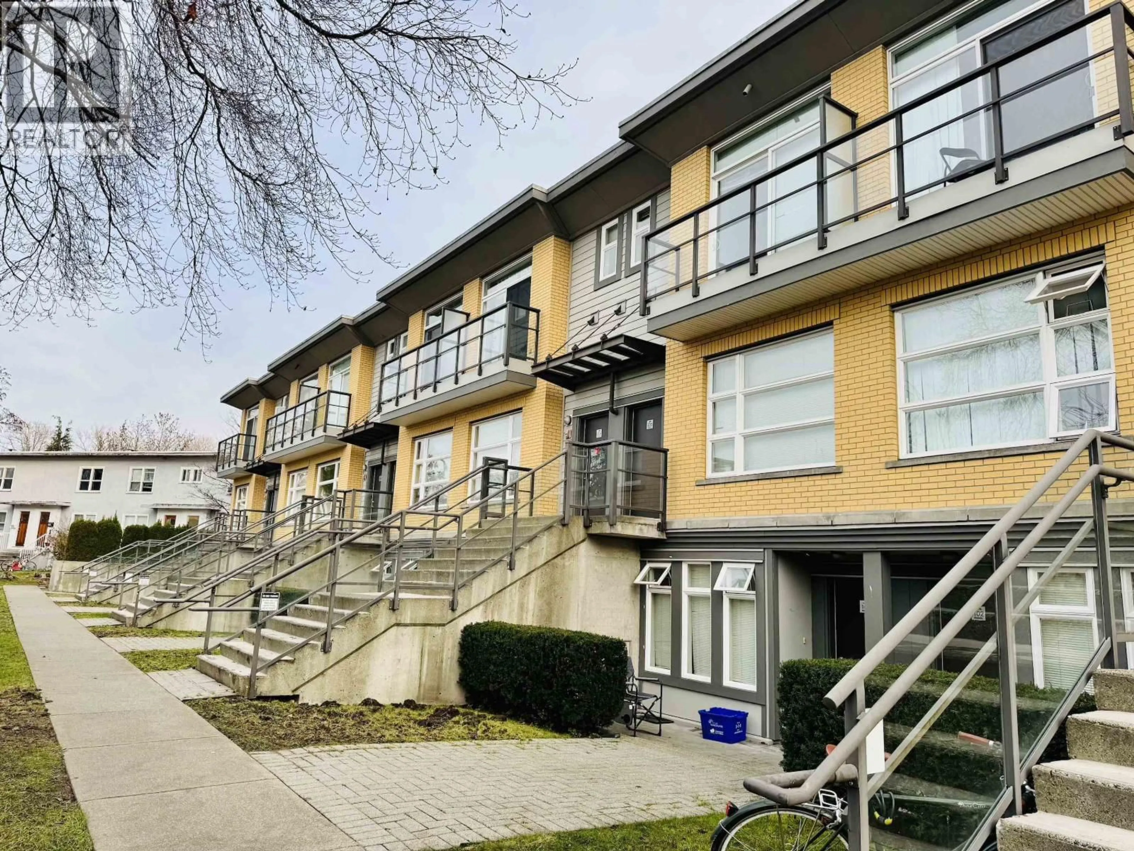 Unknown for 204 - 5568 KINGS ROAD, Vancouver British Columbia V6T1K8