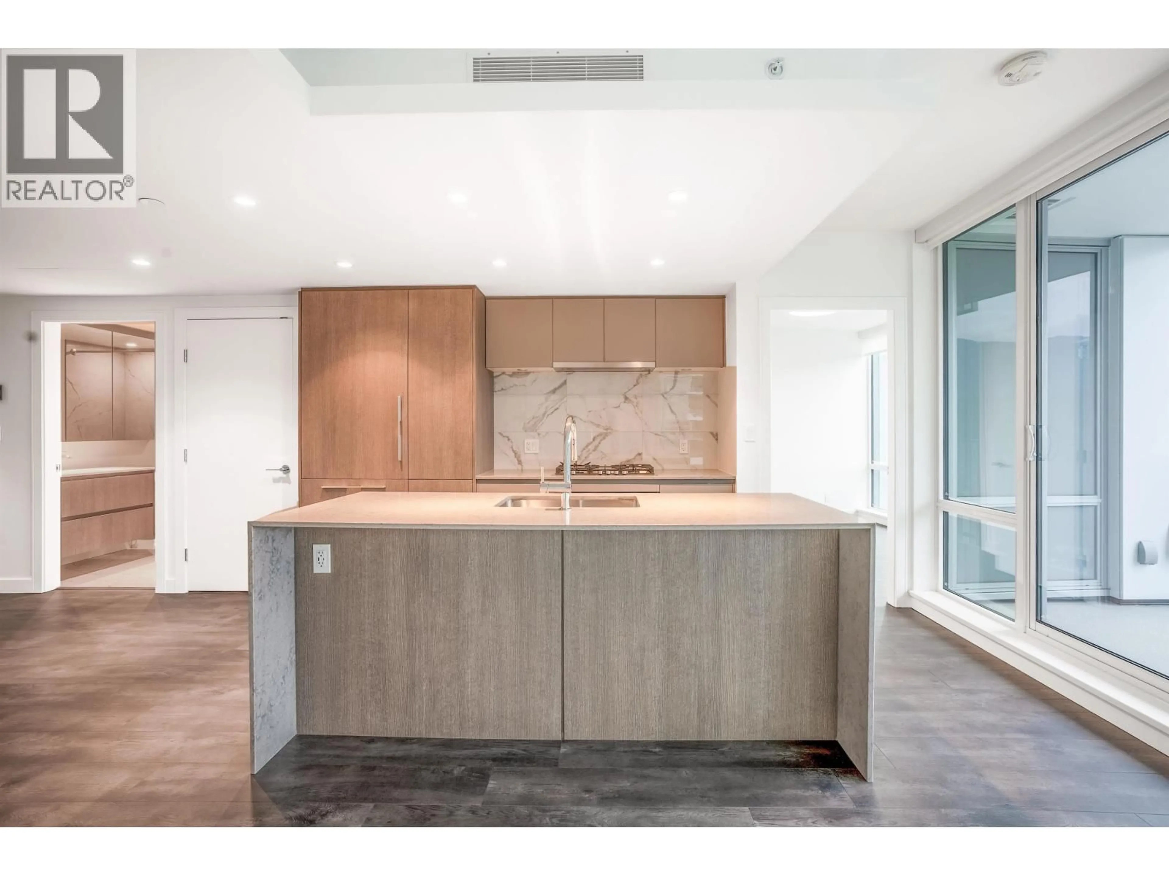 Open concept kitchen, unknown for 2201 - 1500 FERN STREET, North Vancouver British Columbia V7J0B6