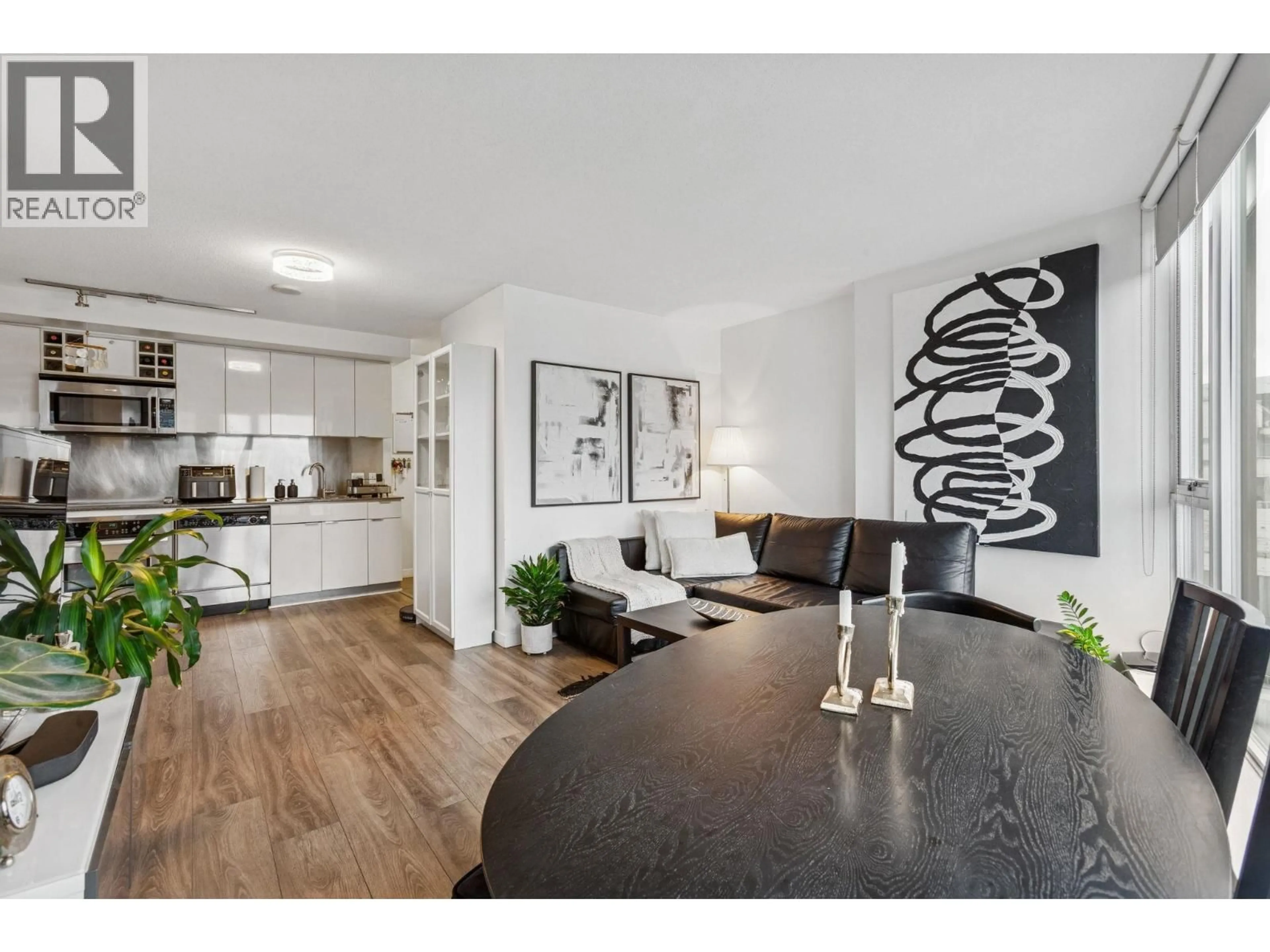 Unknown for 2810 - 233 ROBSON STREET, Vancouver British Columbia V6B2M1