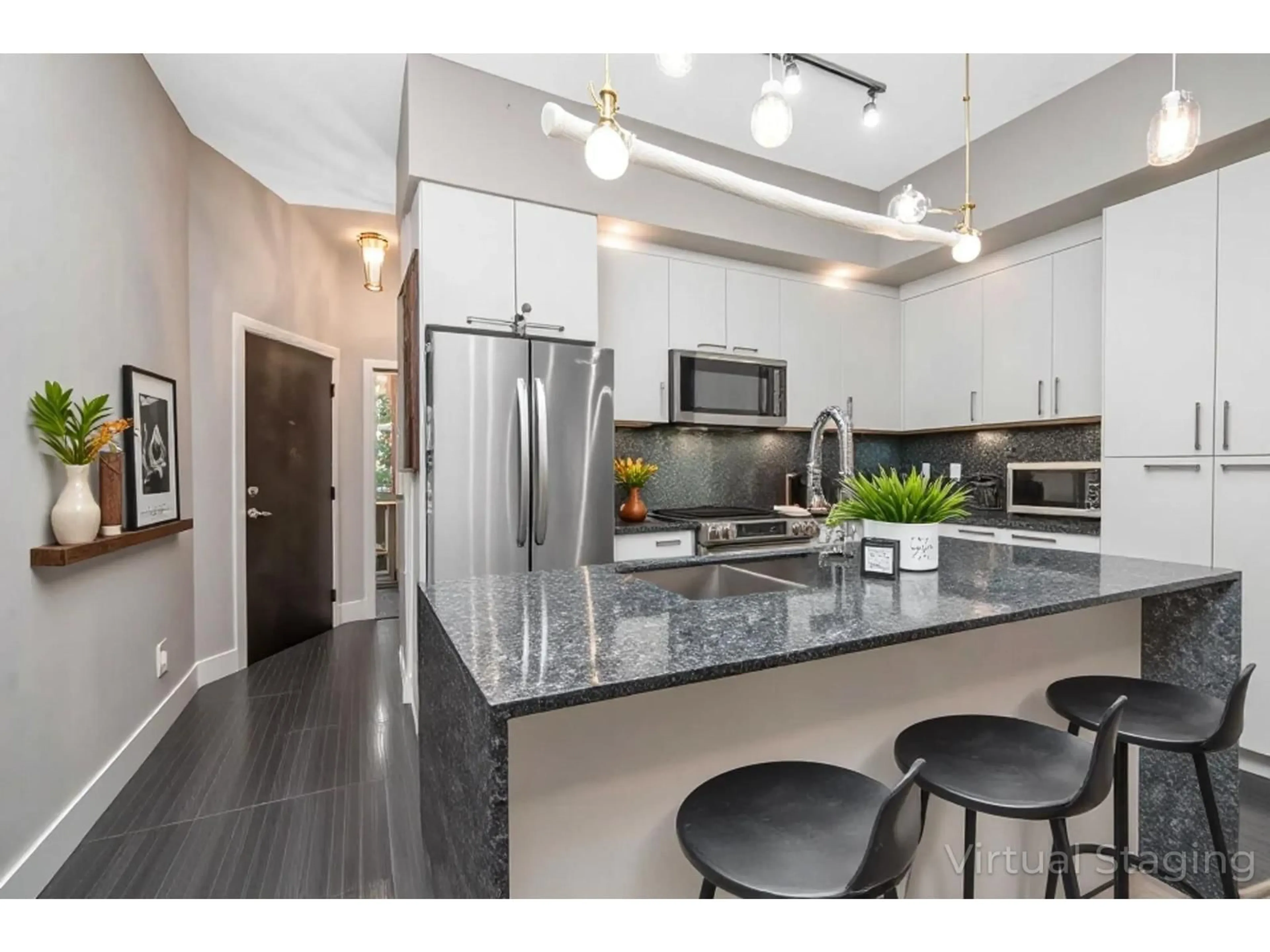 Open concept kitchen, unknown for C410 - 20211 66, Langley British Columbia V2Y0L4