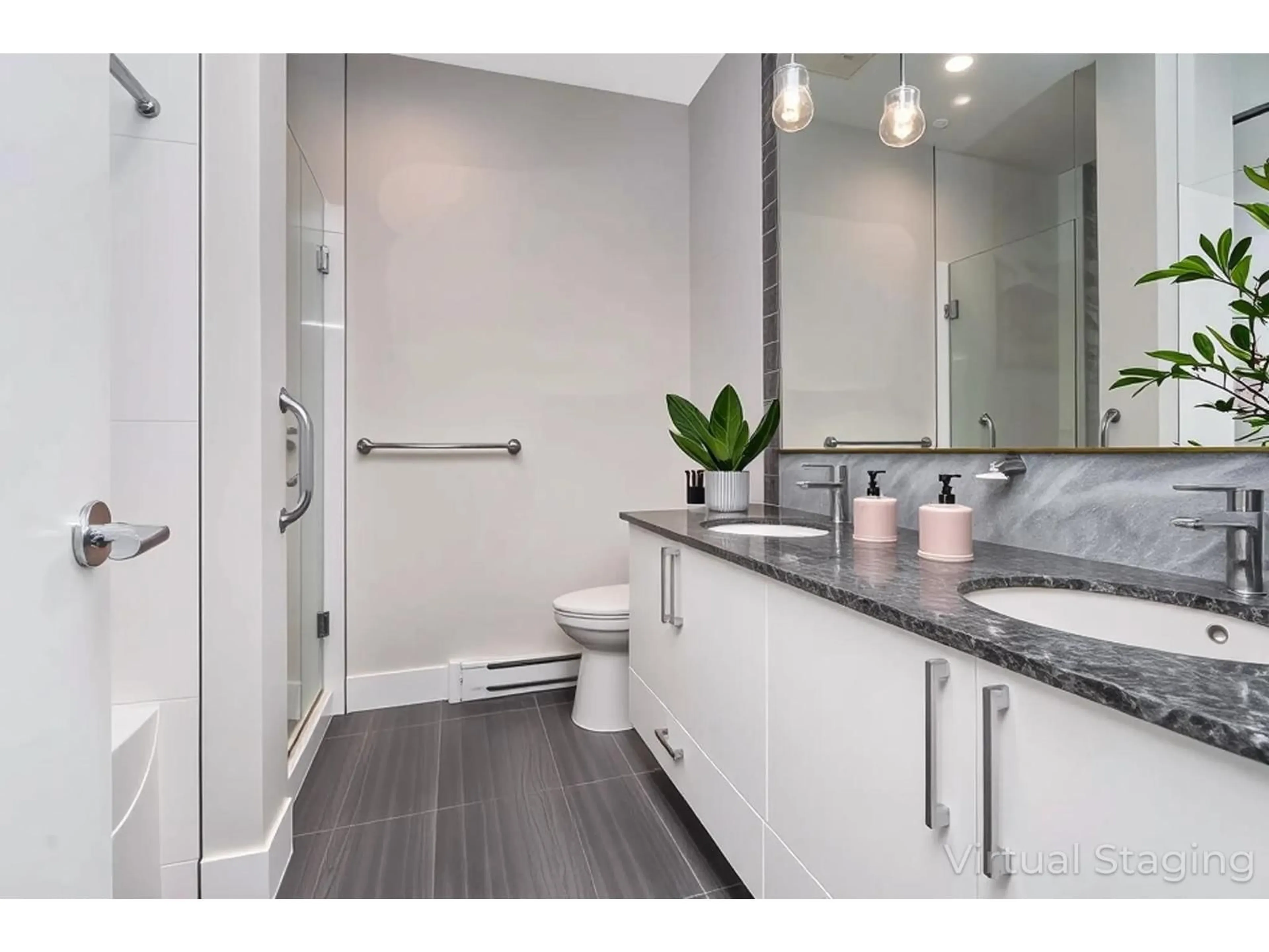Contemporary bathroom, ceramic/tile floor for C410 - 20211 66, Langley British Columbia V2Y0L4