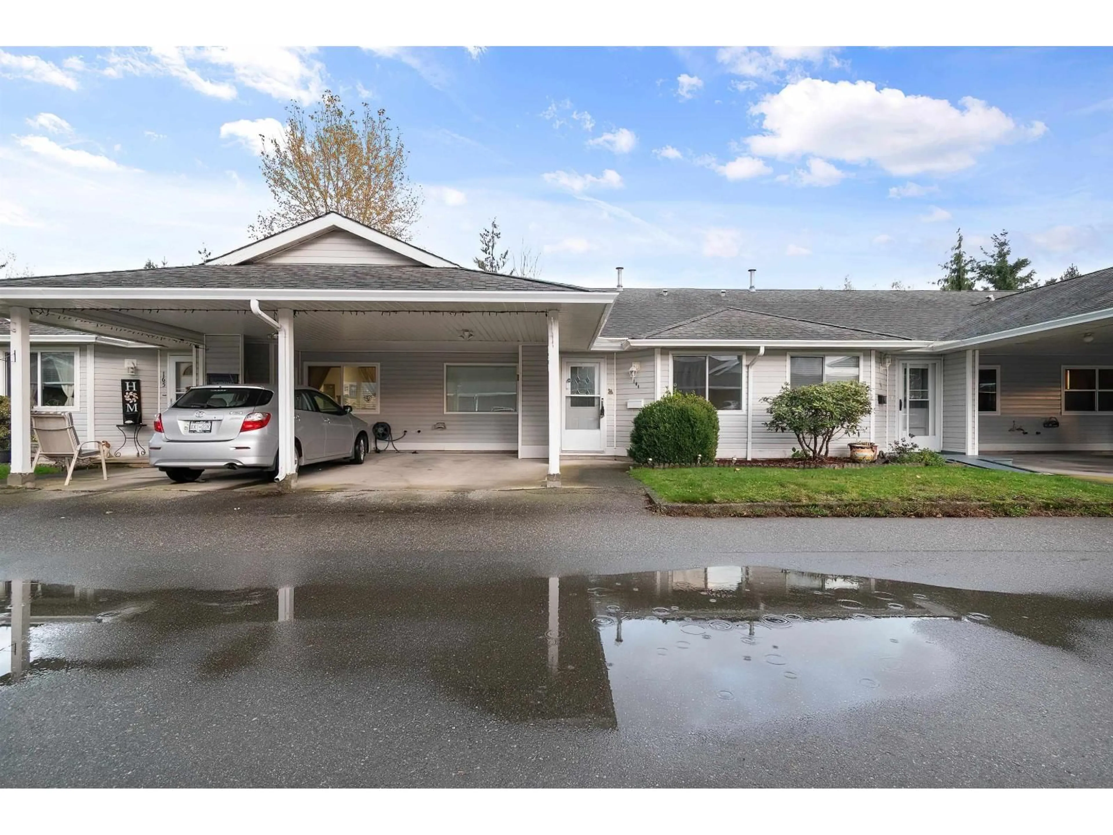 Indoor garage for 164 - 7610 EVANS ROAD, Chilliwack British Columbia V2R2X9