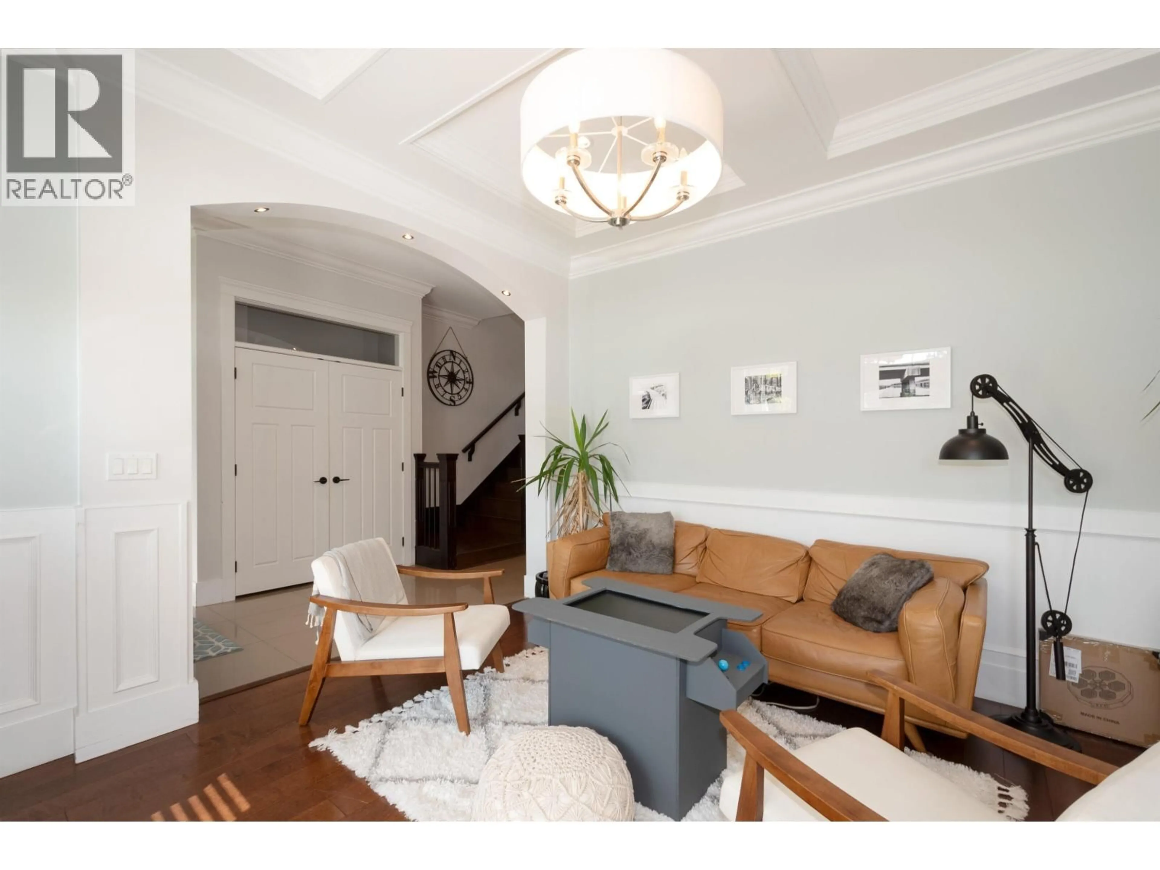 Living room with furniture, unknown for 3443 GISLASON AVENUE, Coquitlam British Columbia V3E0C6