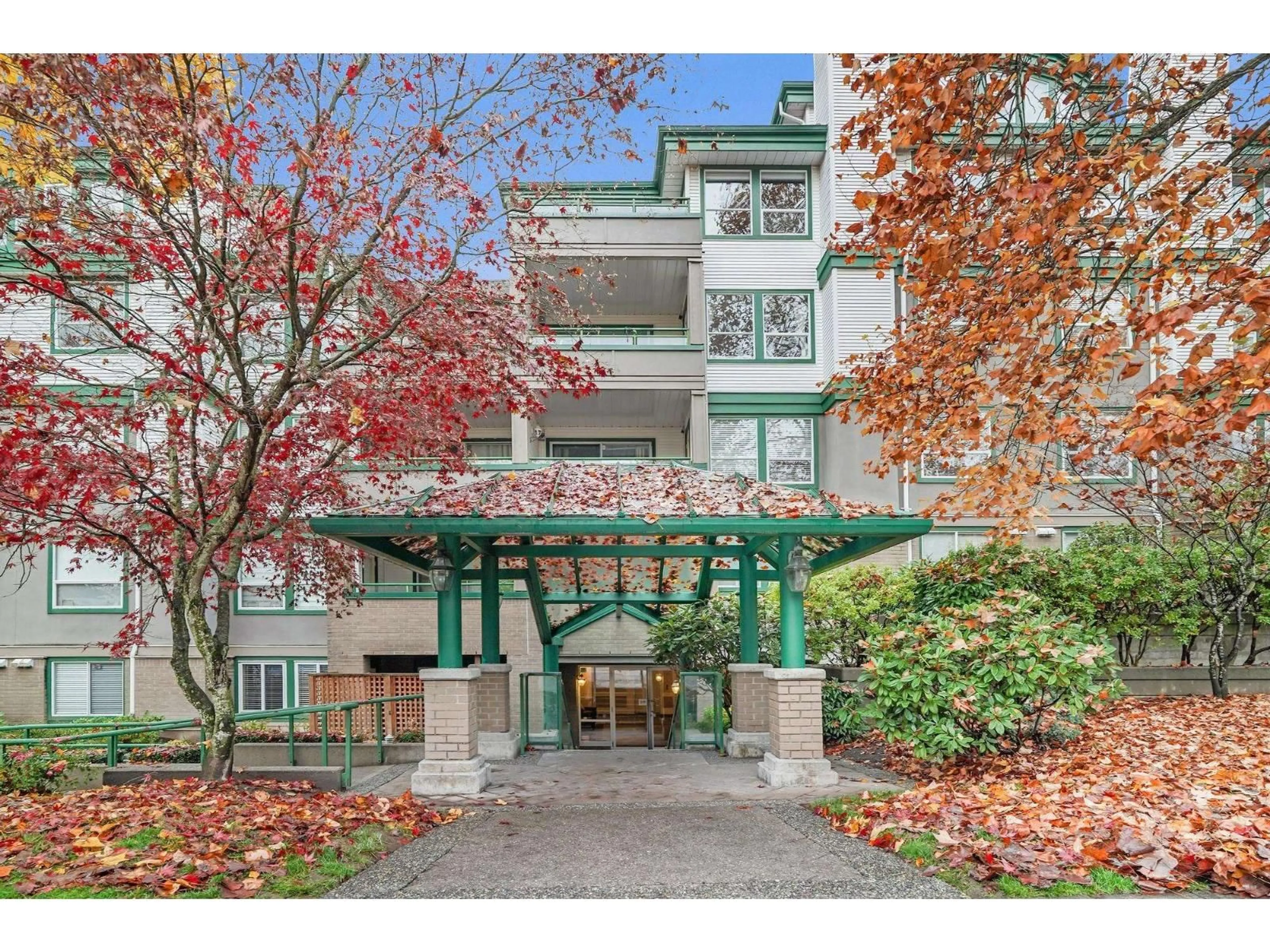 Indoor foyer for 213 - 1575 BEST, White Rock British Columbia V4B5K1