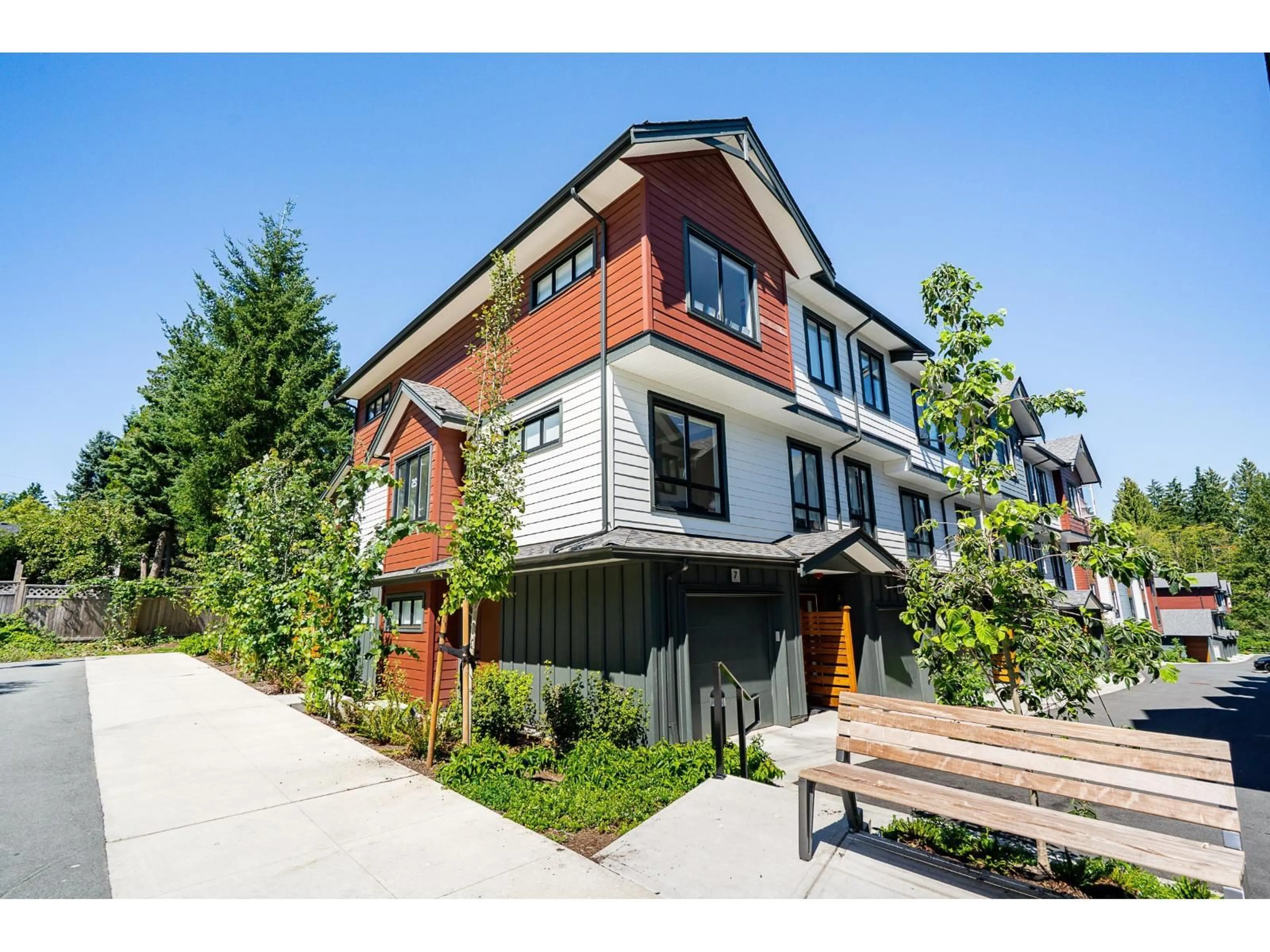 Unknown for 7 - 10527 155 STREET, Surrey British Columbia V3R0S1