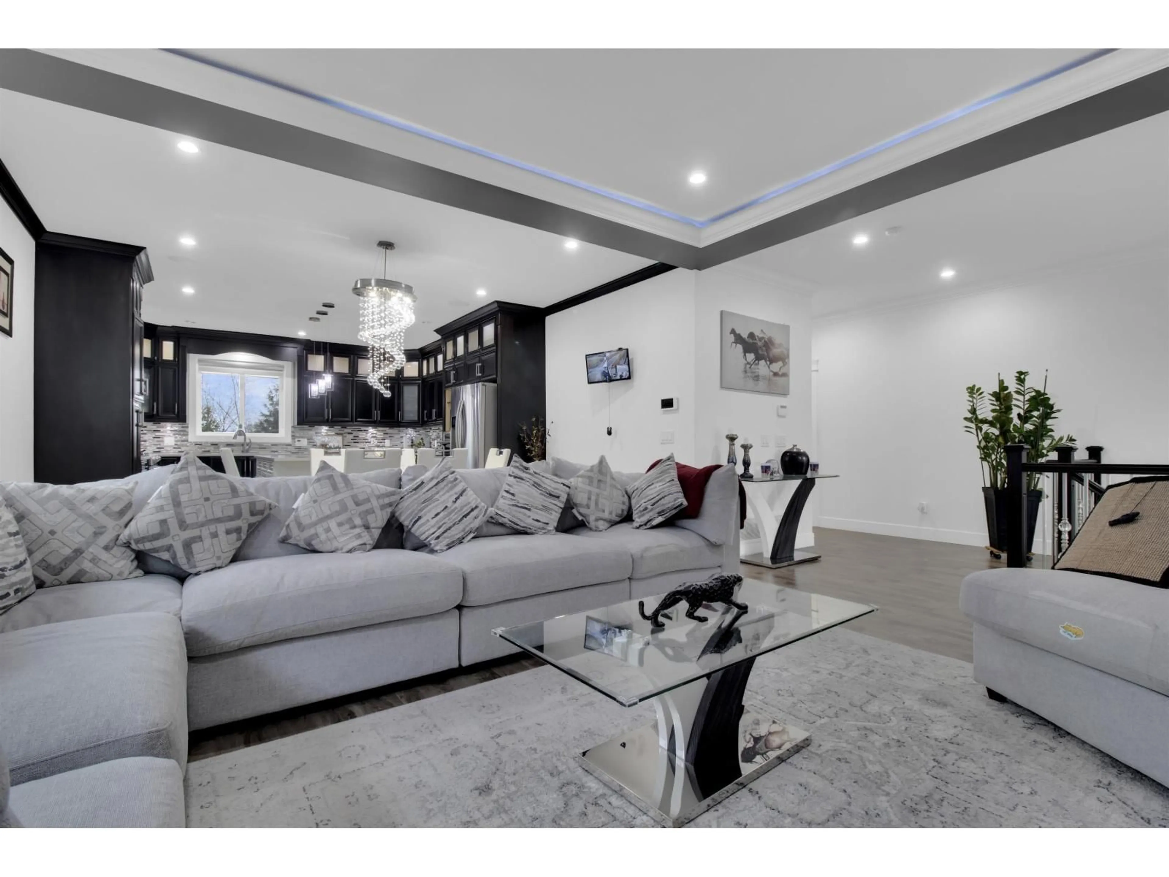 Living room with furniture, unknown for 3492 HAZELWOOD, Abbotsford British Columbia V2S0H8