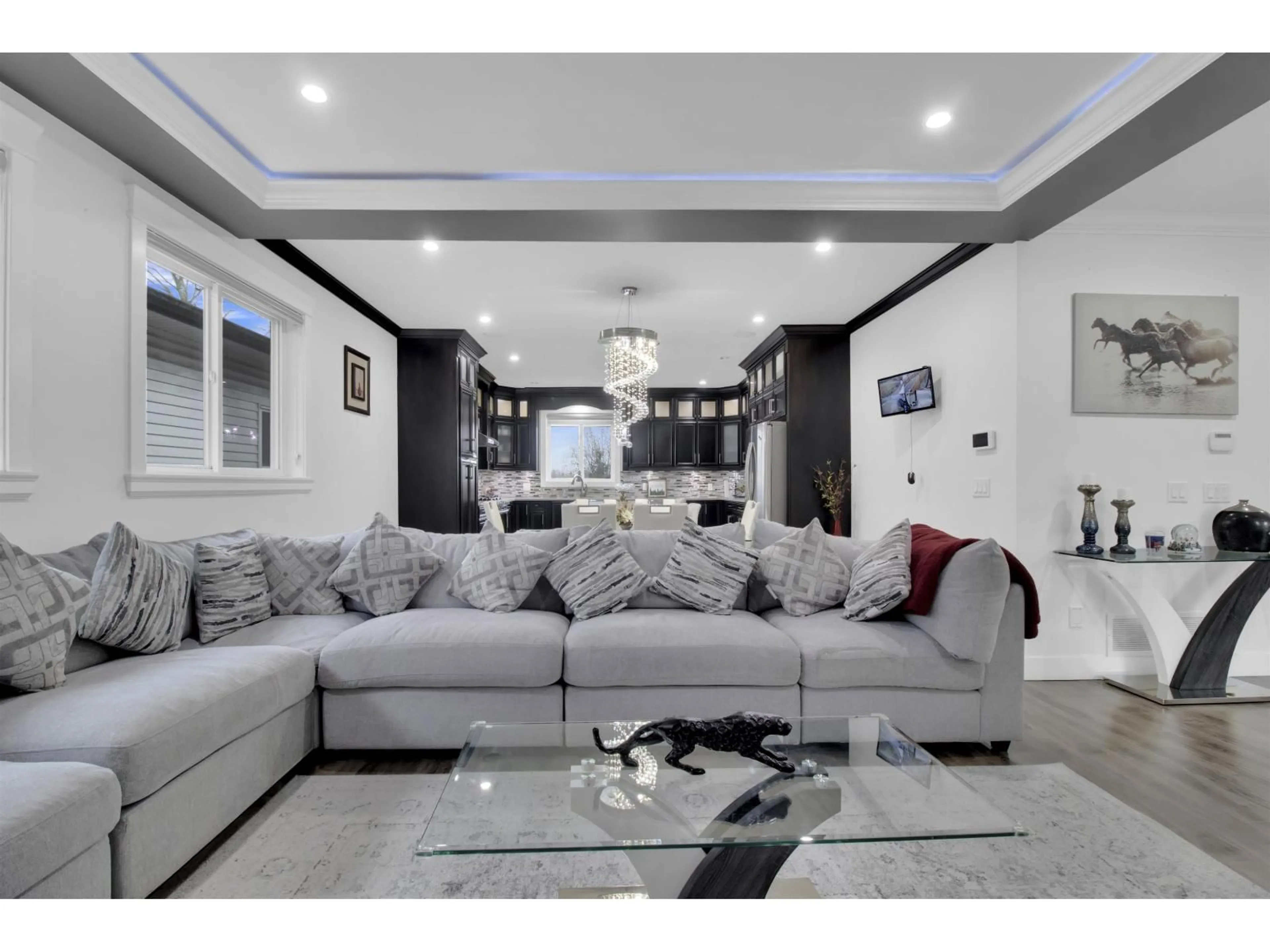 Living room with furniture, unknown for 3492 HAZELWOOD, Abbotsford British Columbia V2S0H8