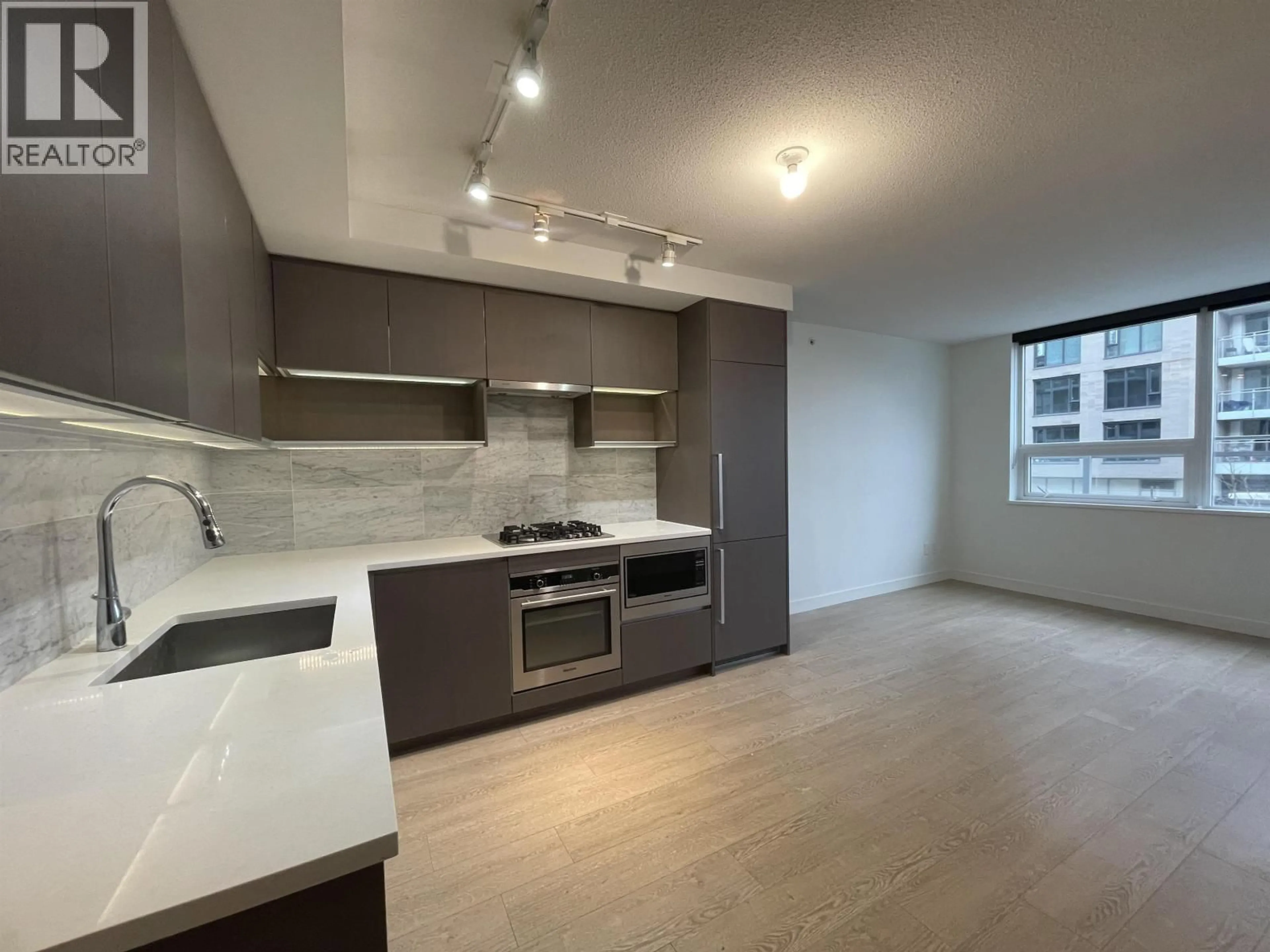 Open concept kitchen, unknown for 607 - 3233 KETCHESON ROAD, Richmond British Columbia V6X0R3