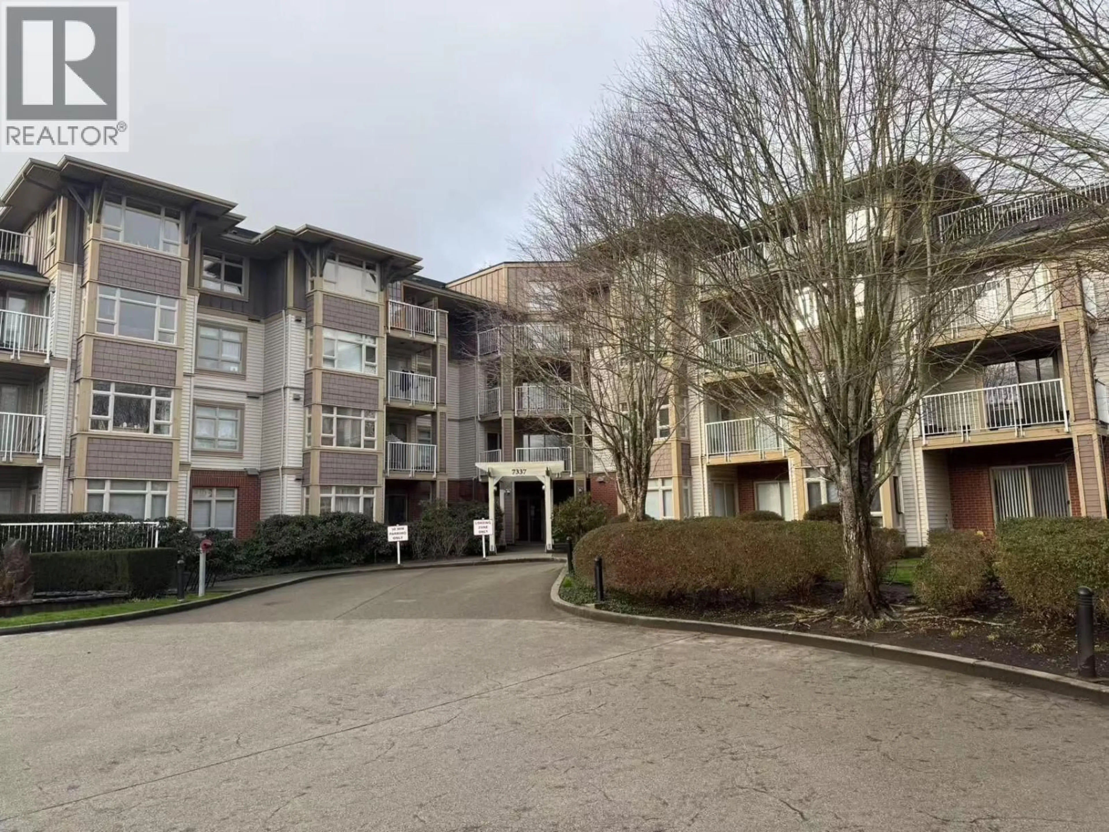 A pic from outside/outdoor area/front of a property/back of a property/a pic from drone, unknown for 209 - 7337 MACPHERSON AVENUE, Burnaby British Columbia V5J0A9