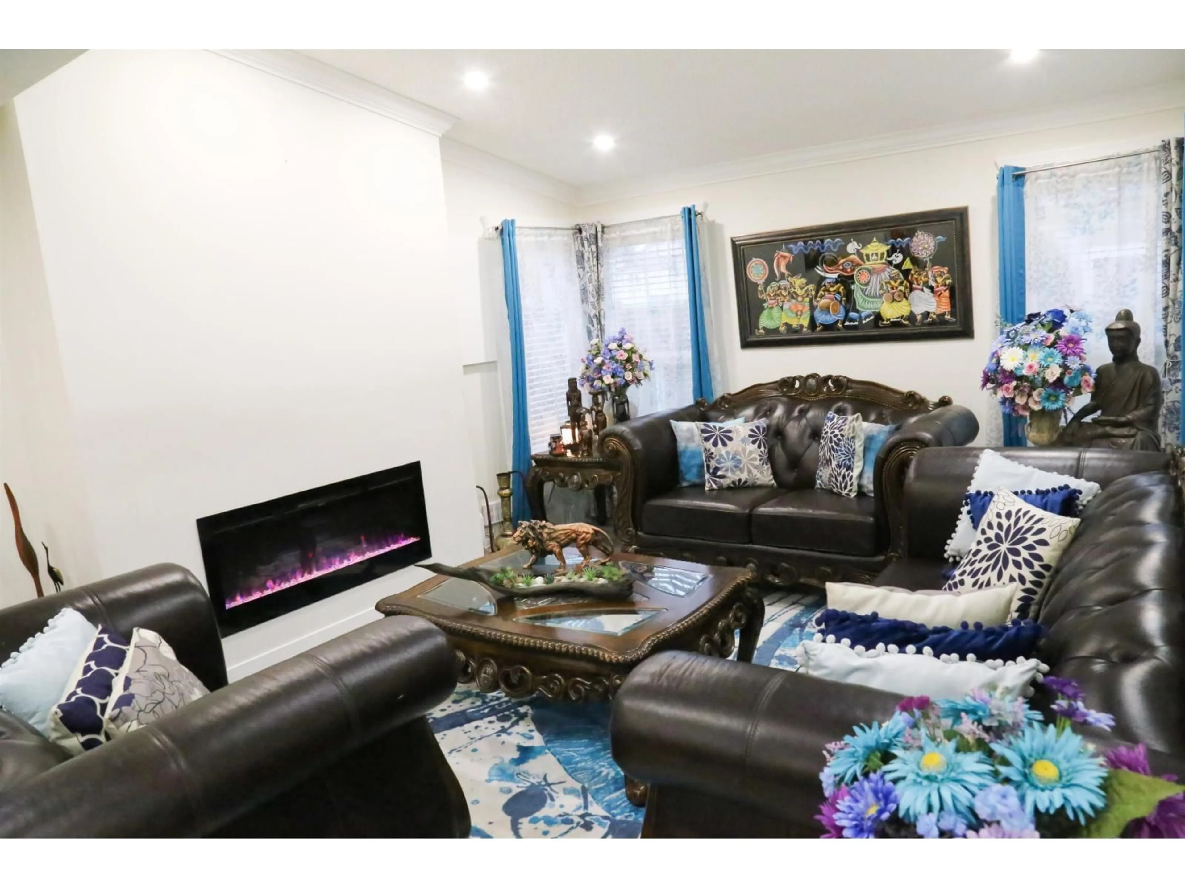 Living room with furniture, unknown for 14183 72A AVENUE, Surrey British Columbia V3W2R2