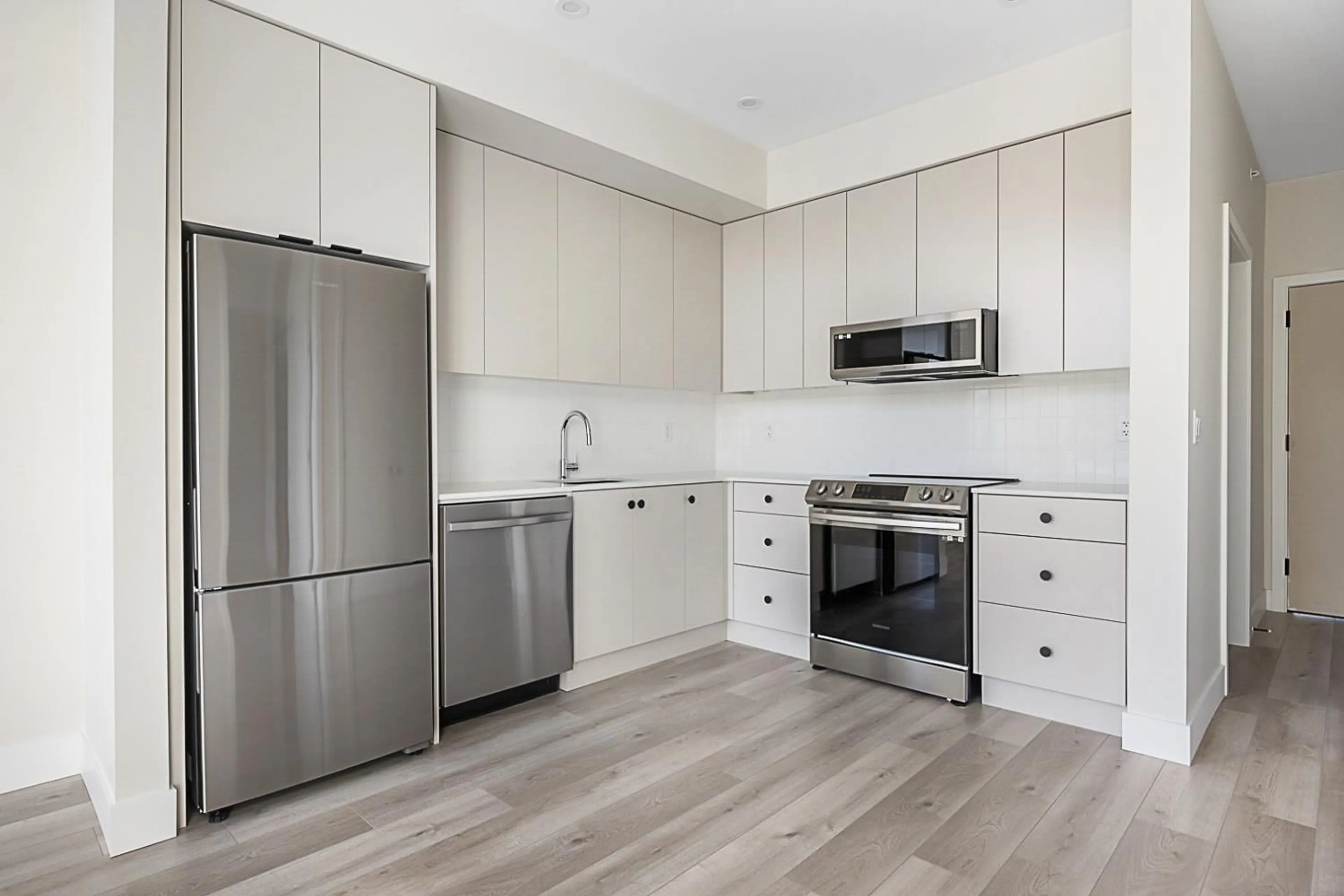 Unknown for 407 - 45497 CAMPUS DRIVE, Chilliwack British Columbia V2R6L8