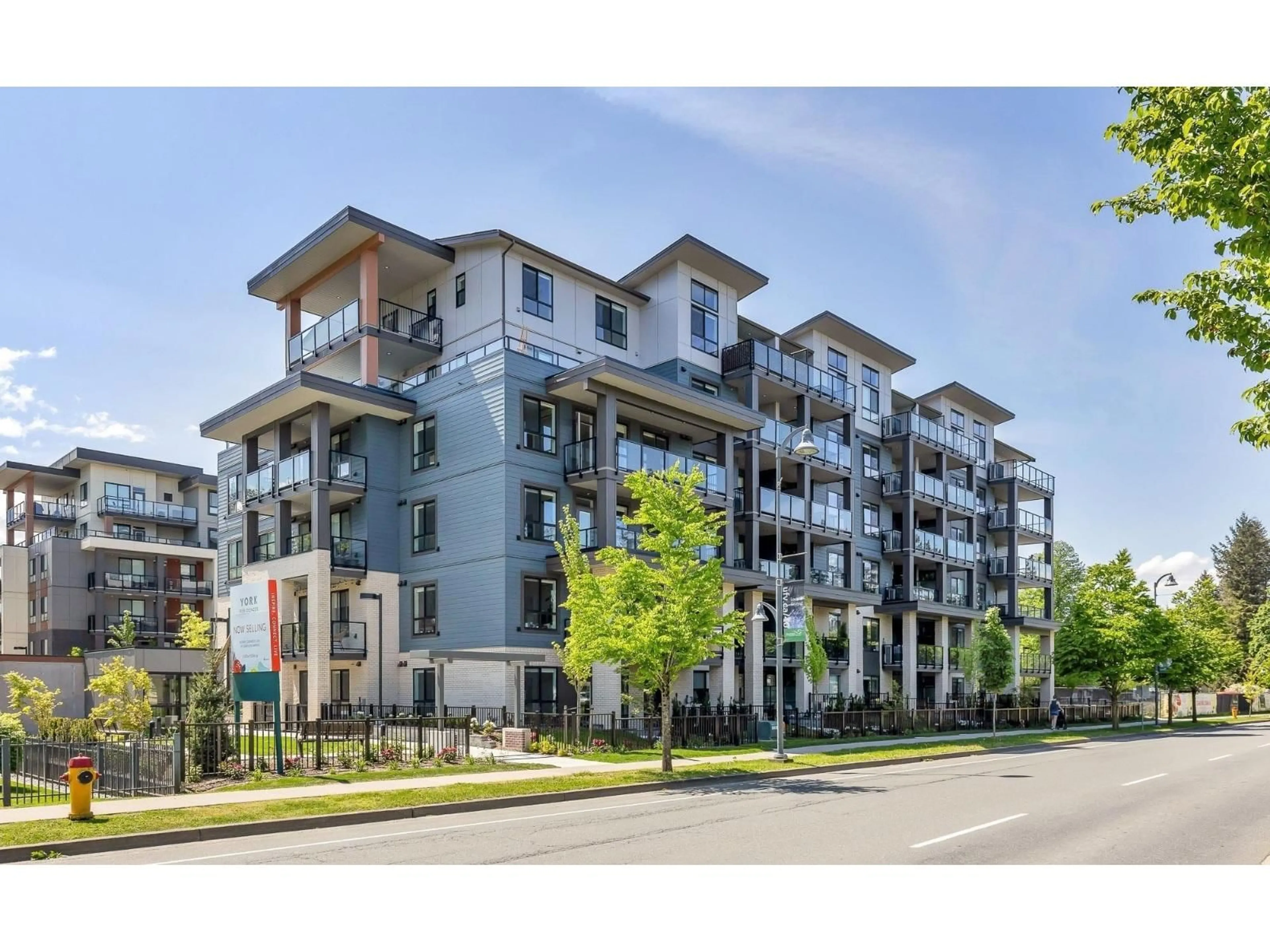 Blurry image for 604 - 45497 CAMPUS DRIVE, Chilliwack British Columbia V2R6L8