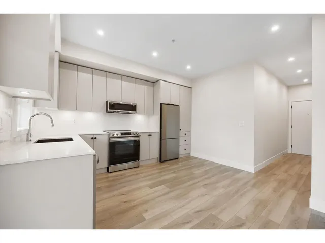 510 - 45505 CAMPUS DRIVE, Chilliwack 3