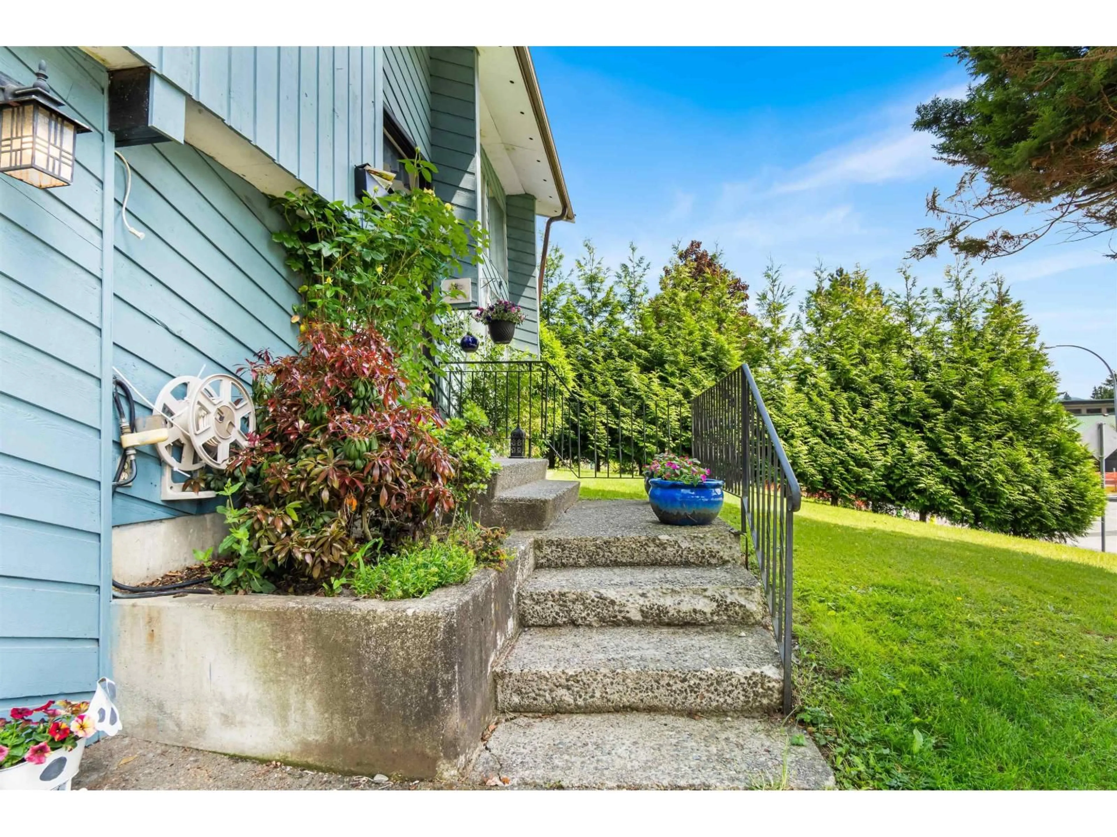 Unknown for 33219 BEST AVENUE, Mission British Columbia V2V5V5