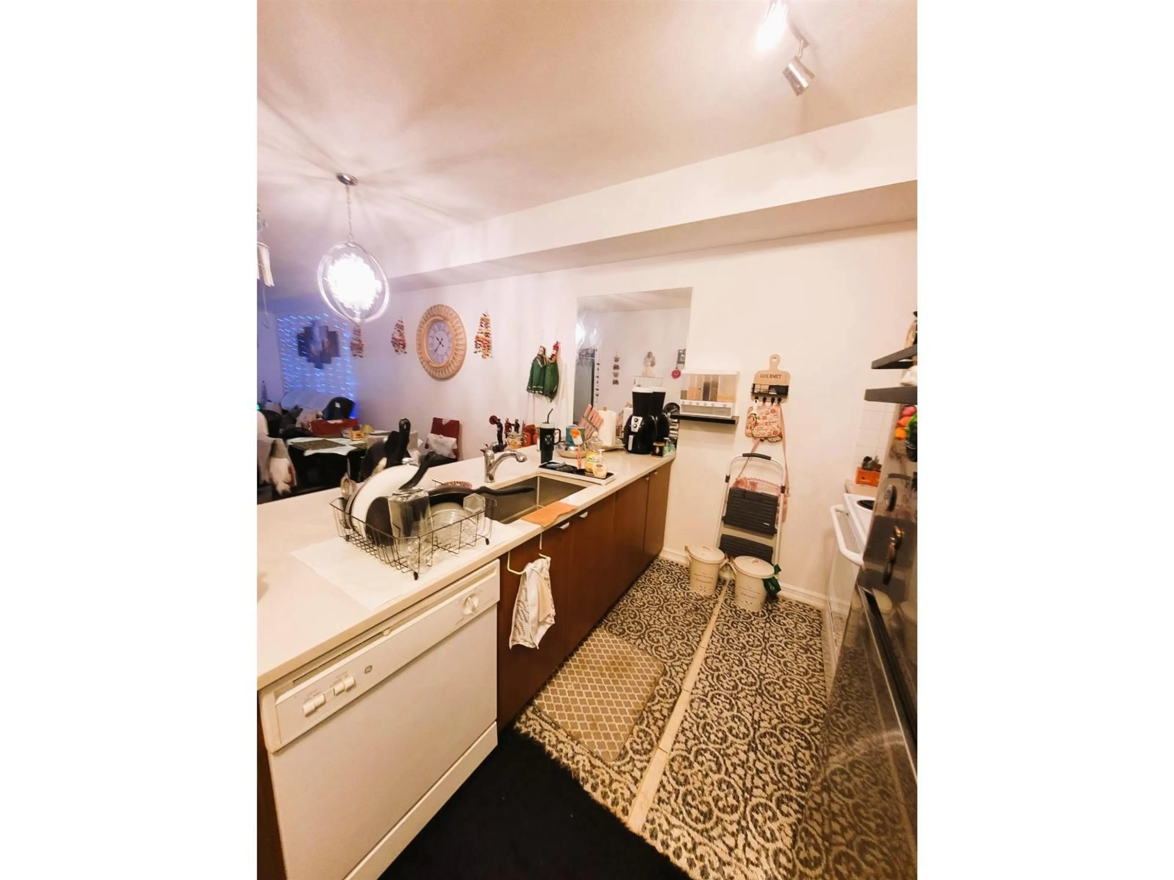 Unknown for 406 - 10088 148 STREET, Surrey British Columbia V3R3M9