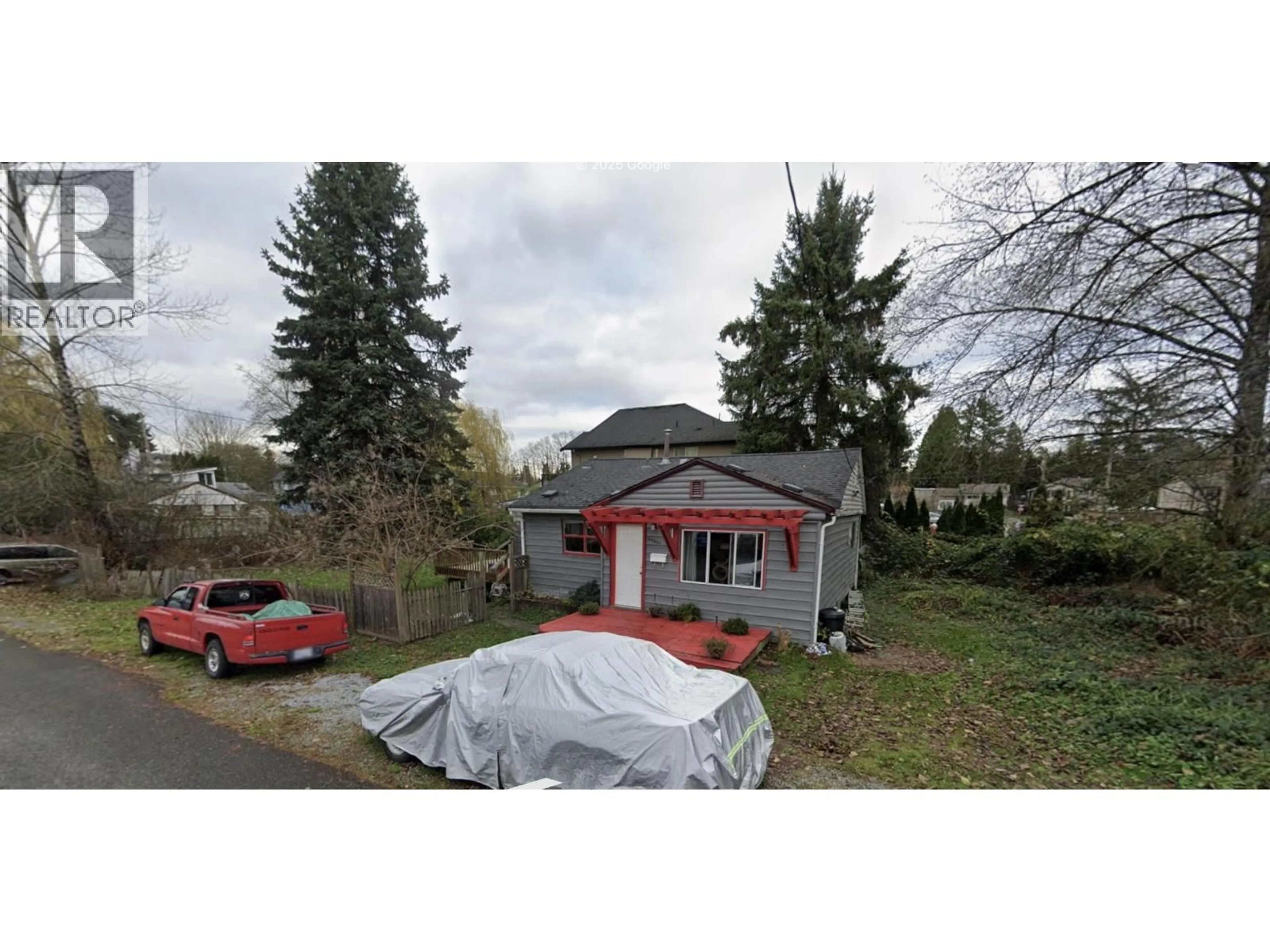 A pic from outside/outdoor area/front of a property/back of a property/a pic from drone, street for 11310 ELTHAM STREET, Maple Ridge British Columbia V2X1P3