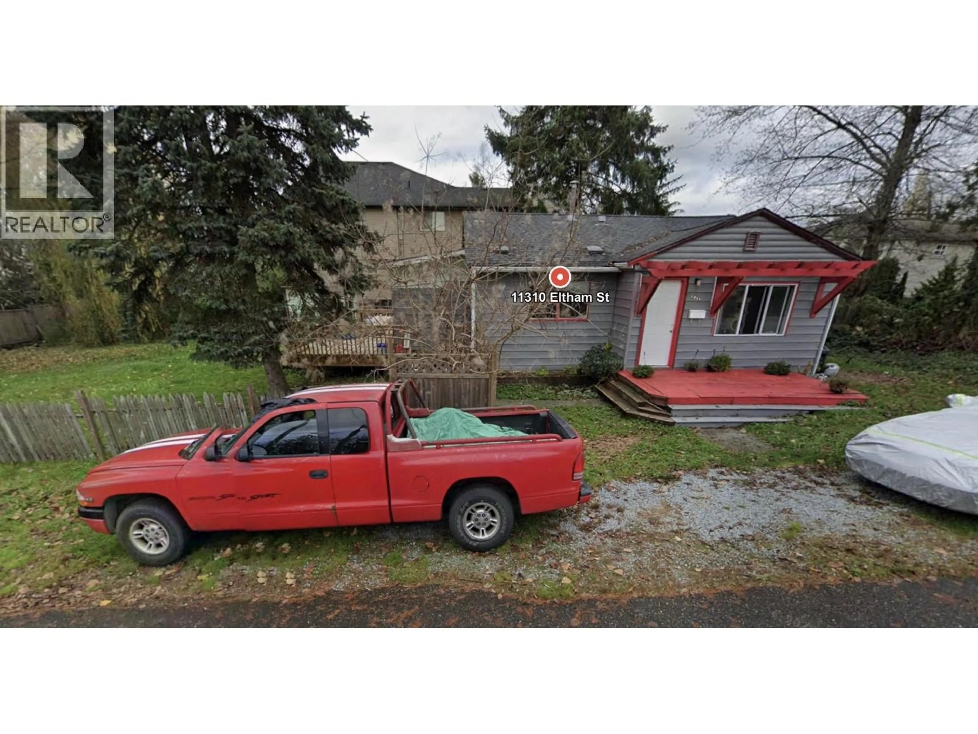 A pic from outside/outdoor area/front of a property/back of a property/a pic from drone, street for 11310 ELTHAM STREET, Maple Ridge British Columbia V2X1P3