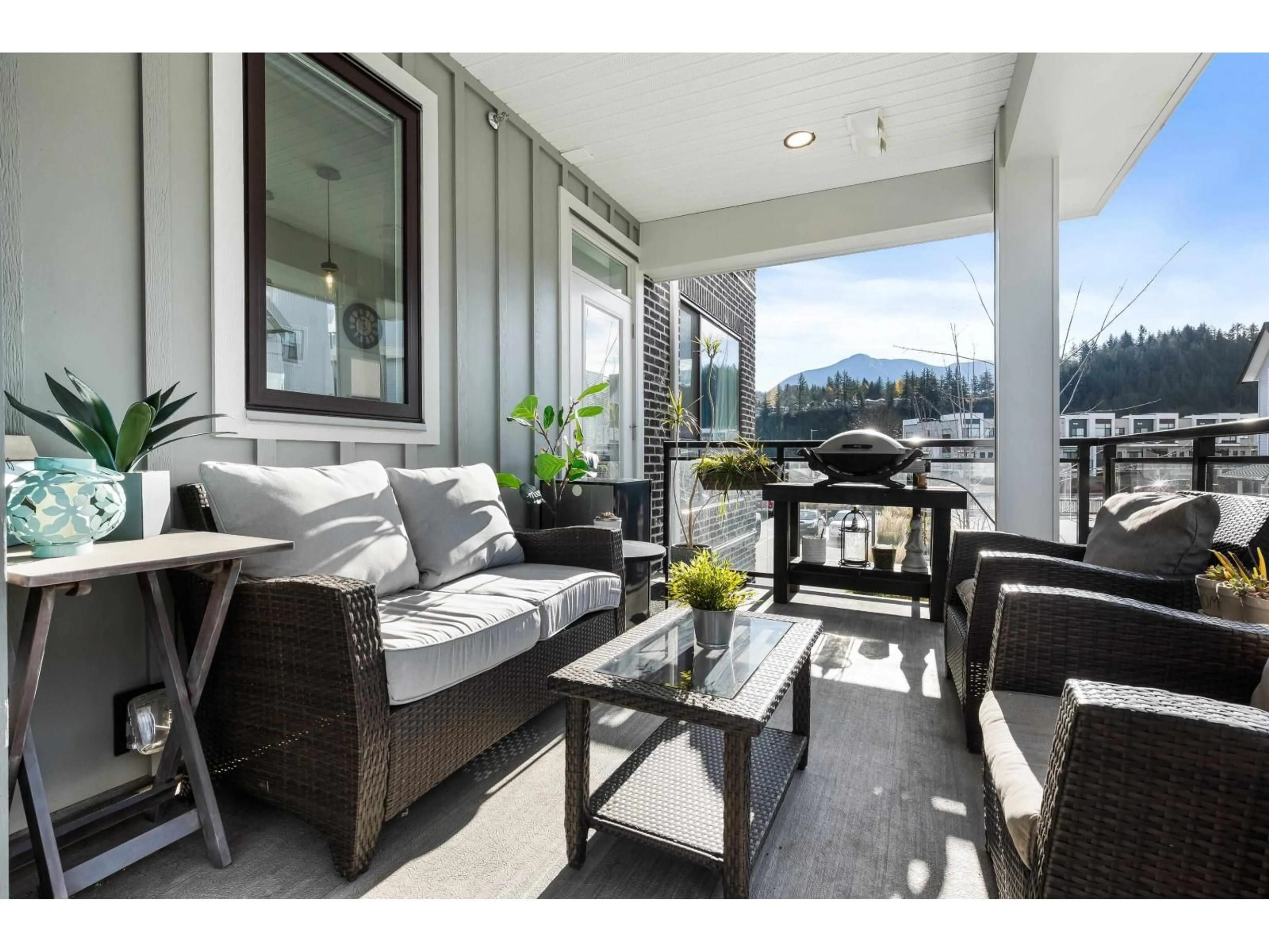 Patio, water/lake/river/ocean view for 203 - 6045 CHILLIWACK RIVER ROAD, Chilliwack British Columbia V2R6L5