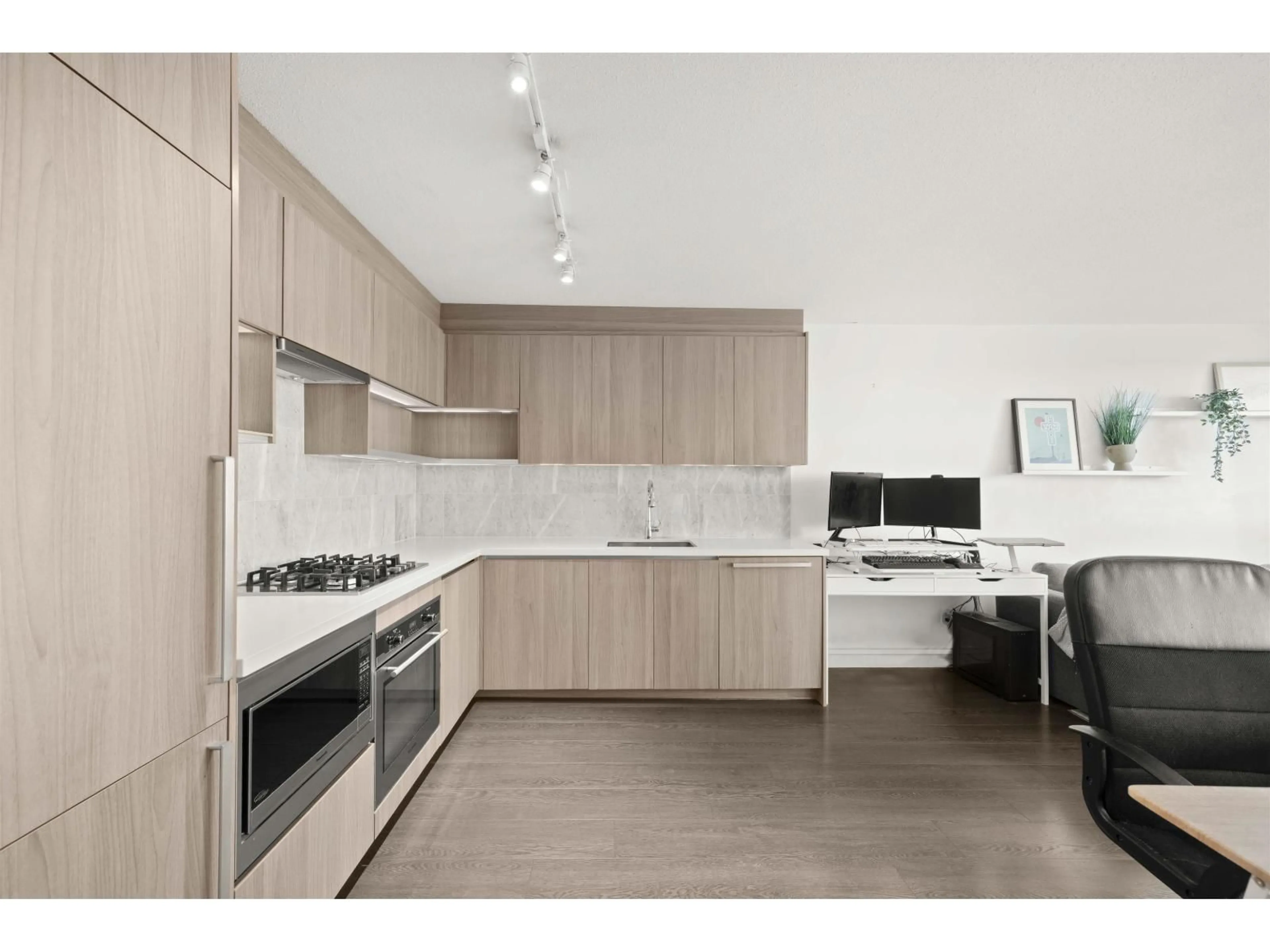 Unknown for 1901 - 13696 100, Surrey British Columbia V3T0L5