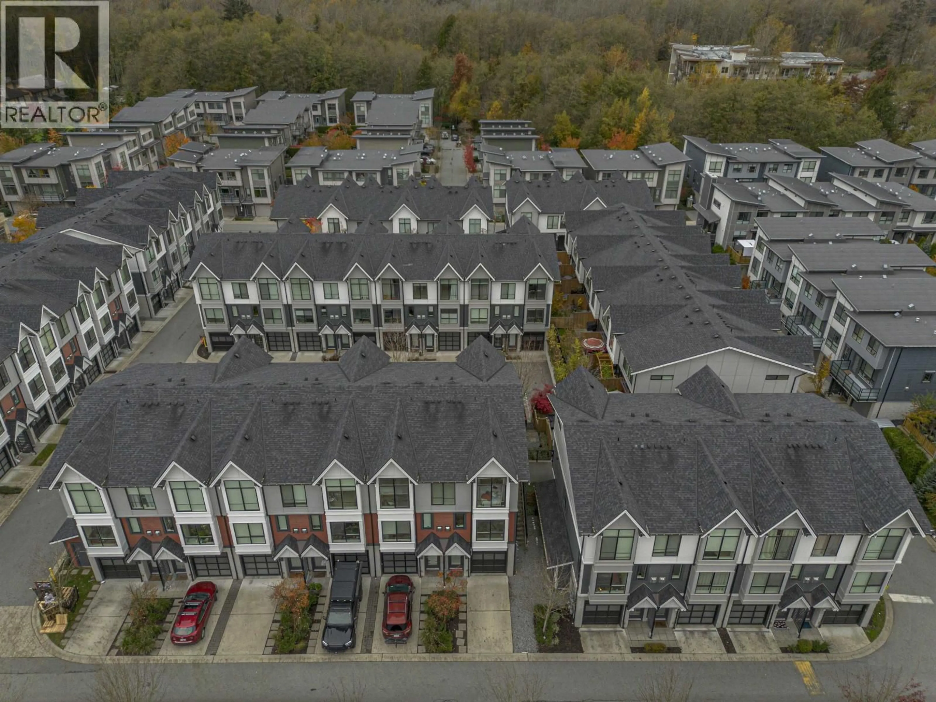 A pic from outside/outdoor area/front of a property/back of a property/a pic from drone, unknown for 38358 SUMMITS VIEW DRIVE, Squamish British Columbia V8B0V9