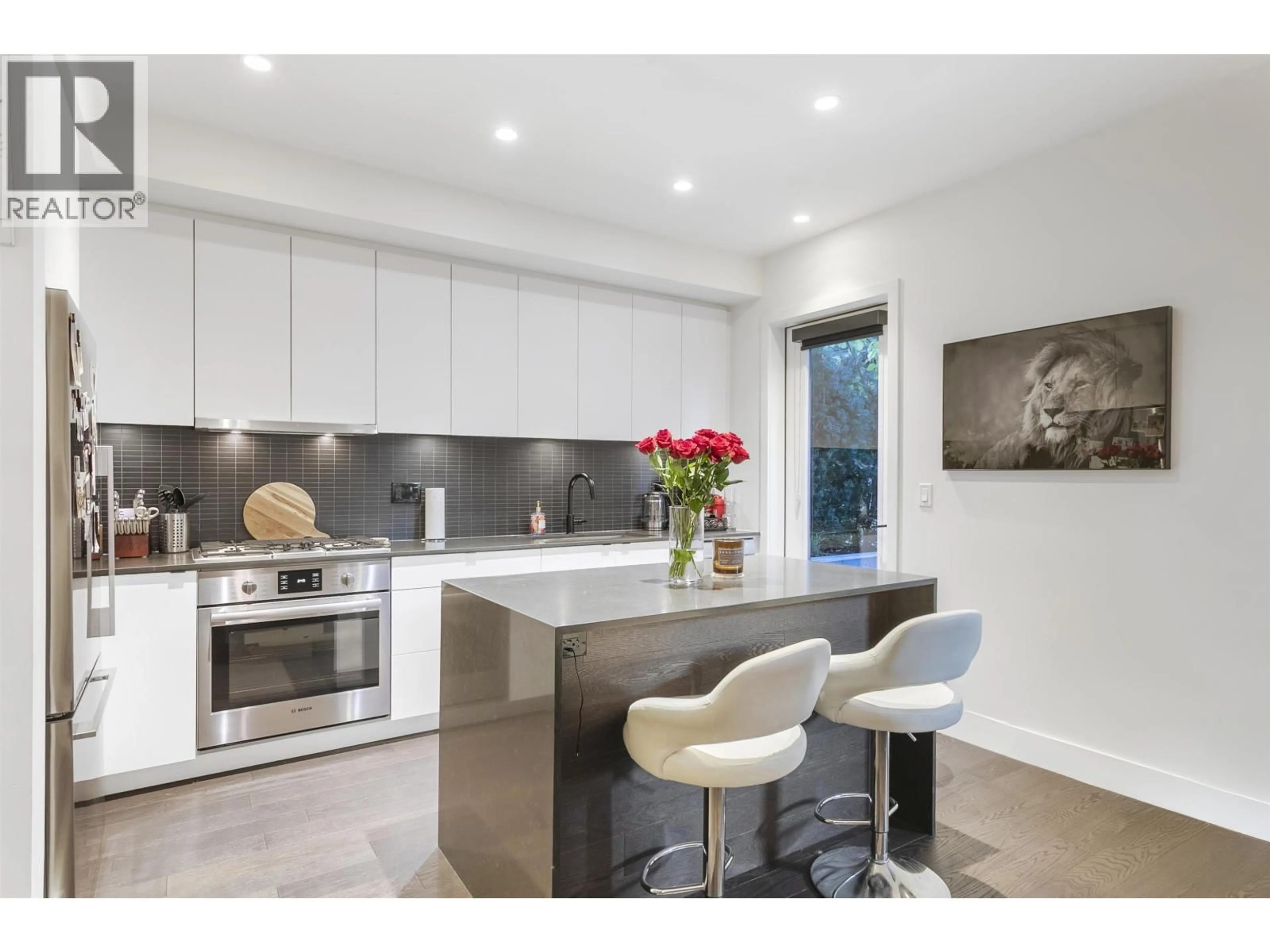 Contemporary kitchen, unknown for 216 - 83 MOODY STREET, Port Moody British Columbia V3H0K7