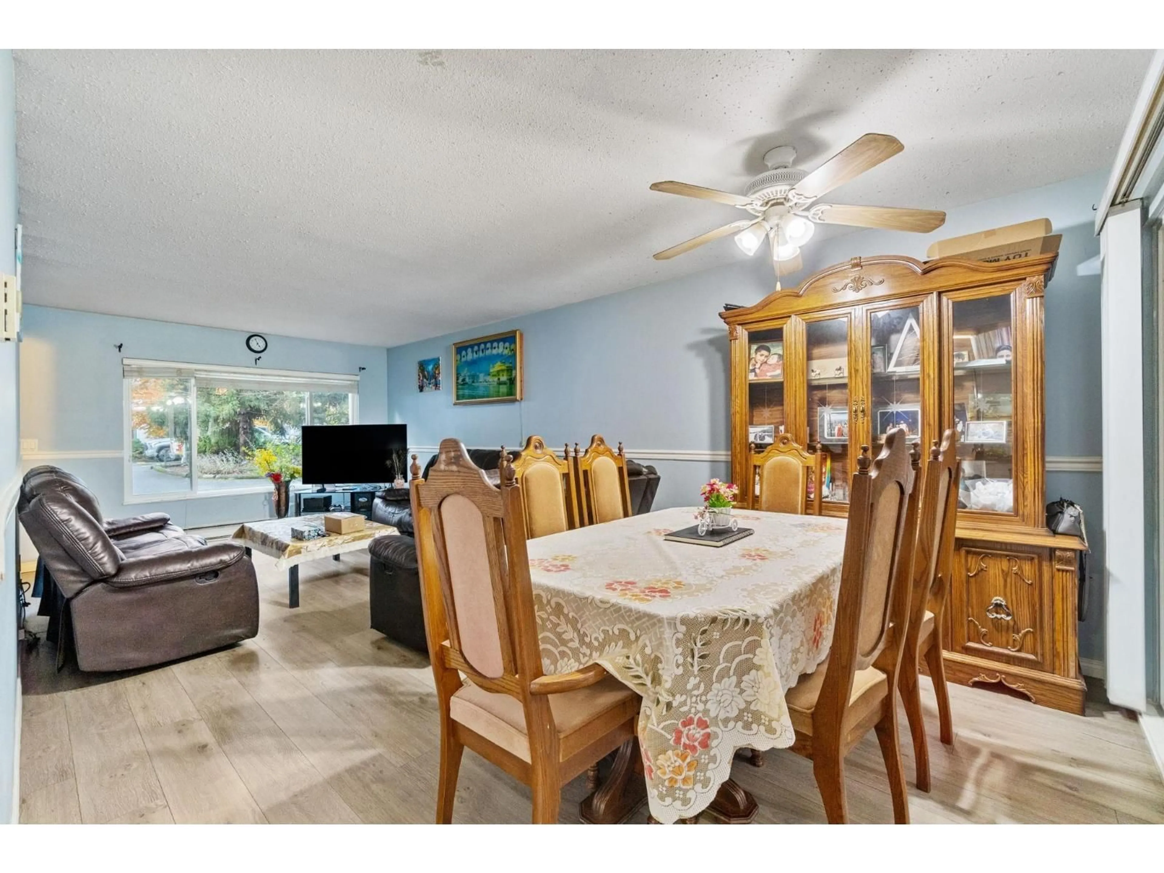 Dining room, ceramic/tile floor for 12 - 32310 MOUAT DRIVE, Abbotsford British Columbia V2T4J1