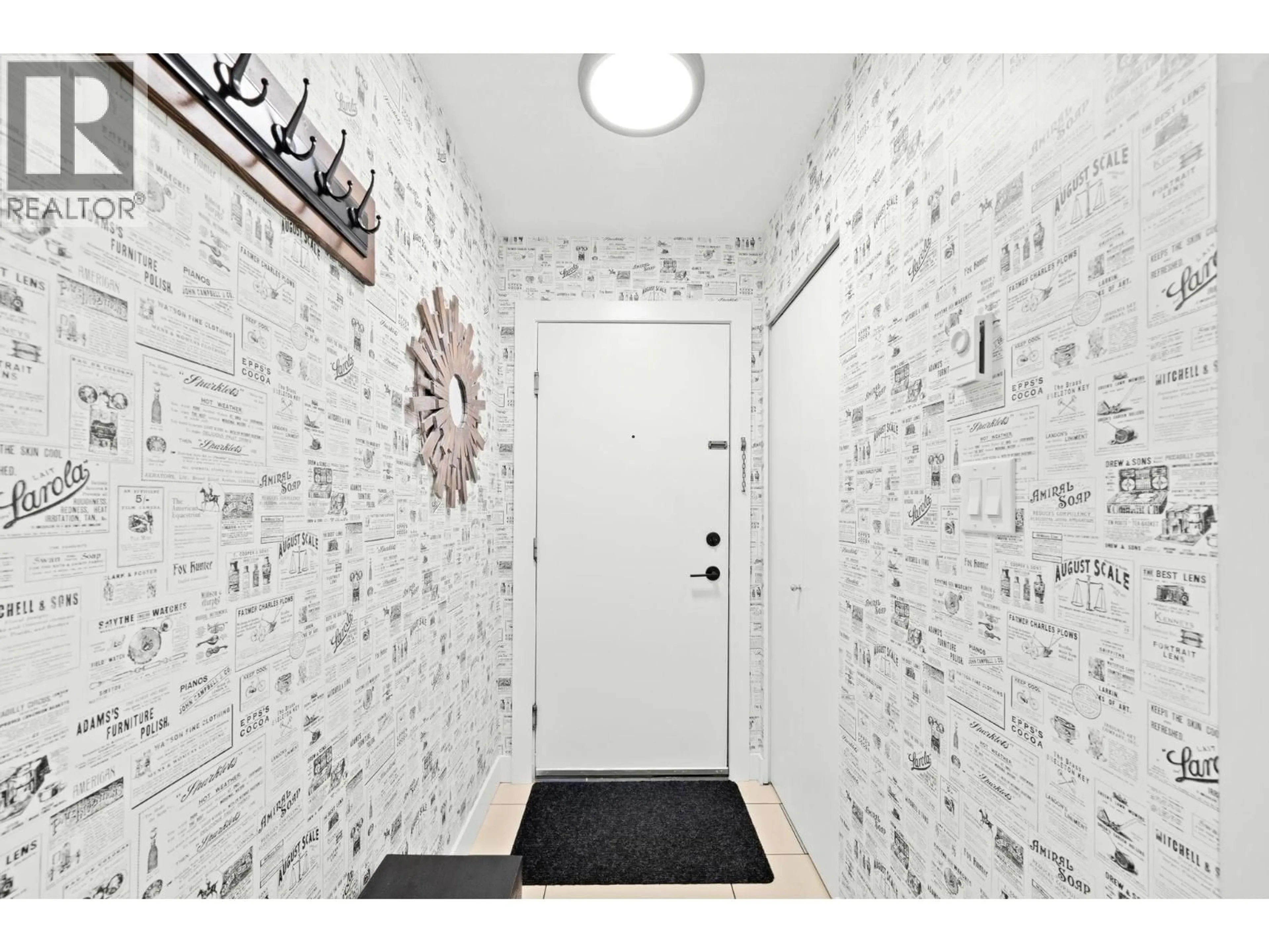 Indoor entryway for 408 - 11667 HANEY, Maple Ridge British Columbia V2X8W9