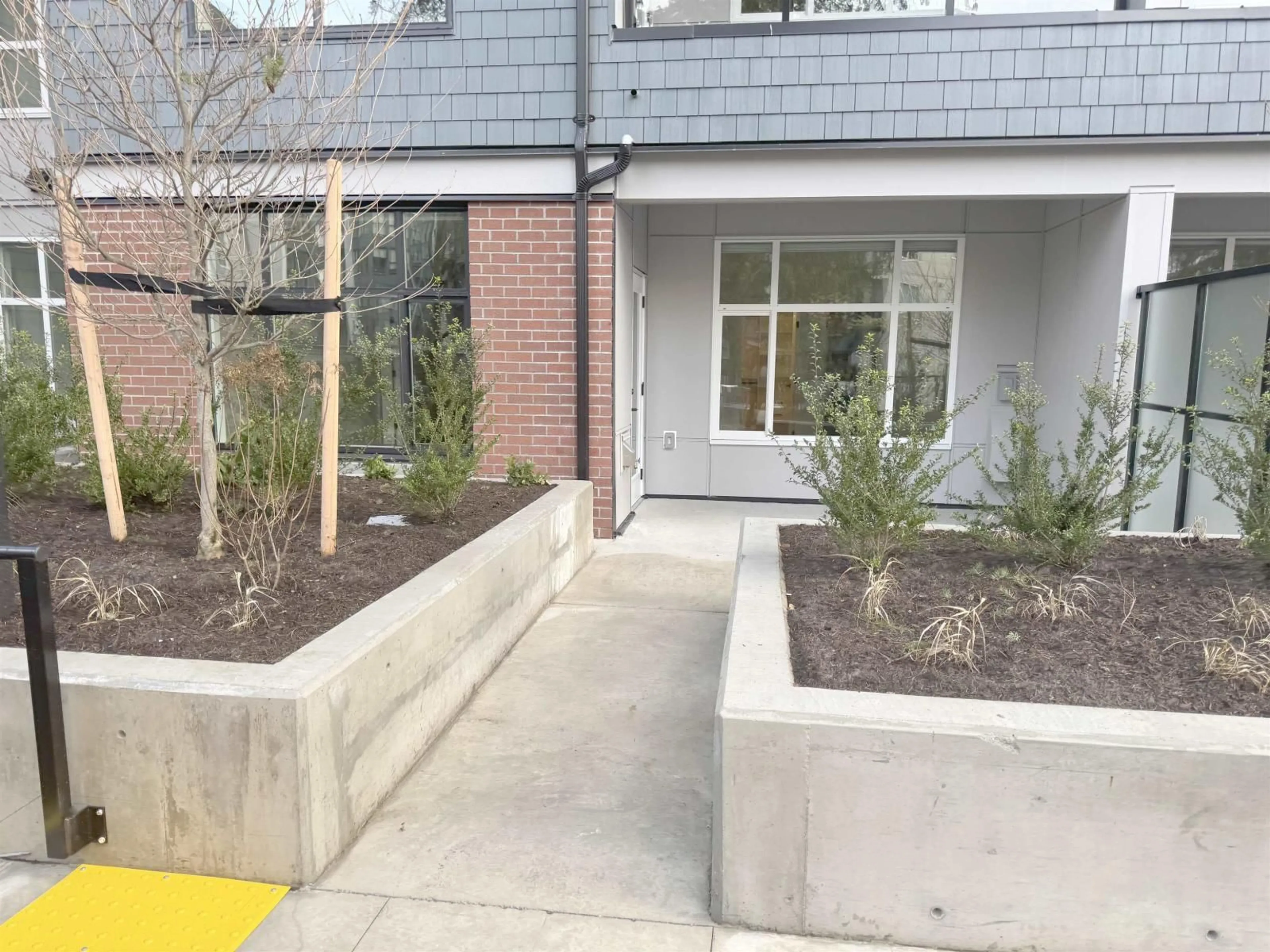 Patio, street for 115 - 3480 146A STREET, Surrey British Columbia V4P0H6