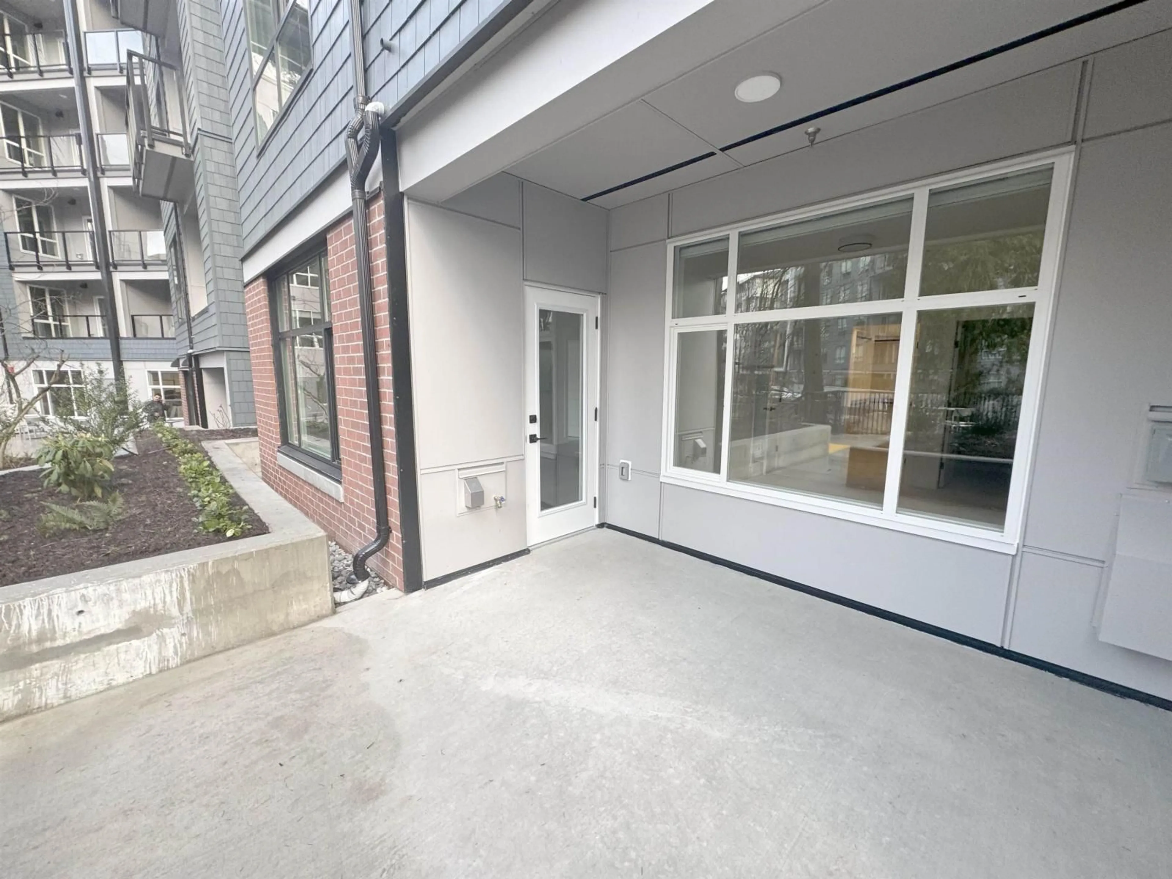 Unknown for 115 - 3480 146A STREET, Surrey British Columbia V4P0H6